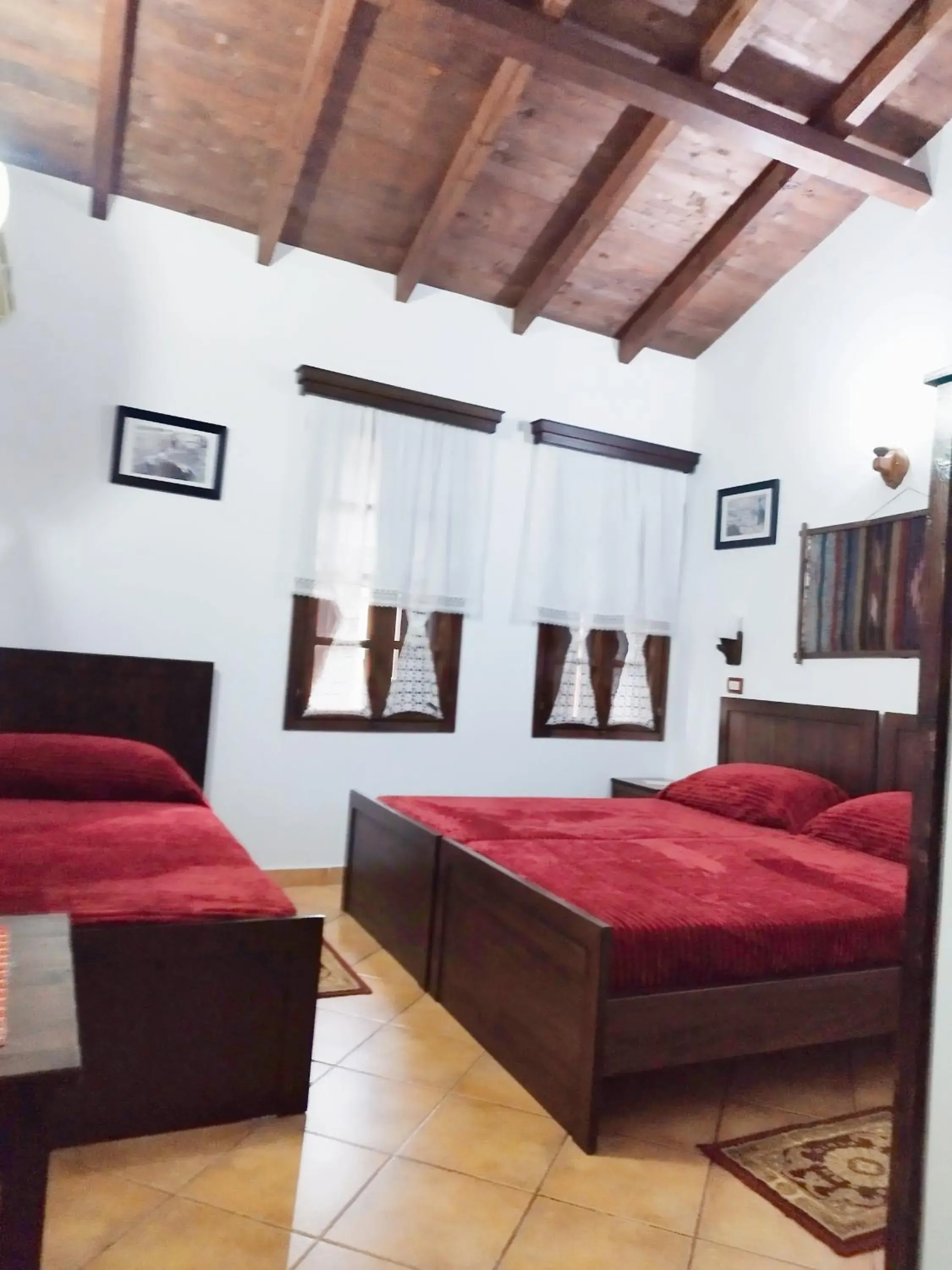 Basic Triple Room in Guva Mangalem Hotel Restaurant Basic Triple Room in Guva Mangalem Hotel Restaurant