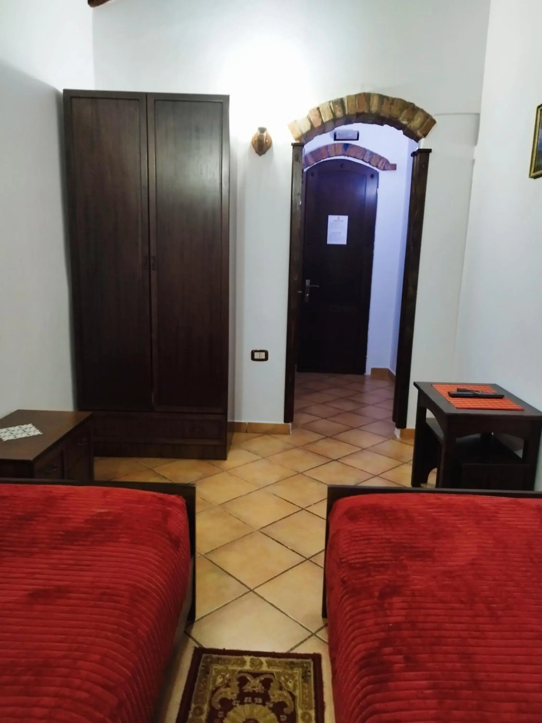 Twin Room in Guva Mangalem Hotel Restaurant Twin Room in Guva Mangalem Hotel Restaurant