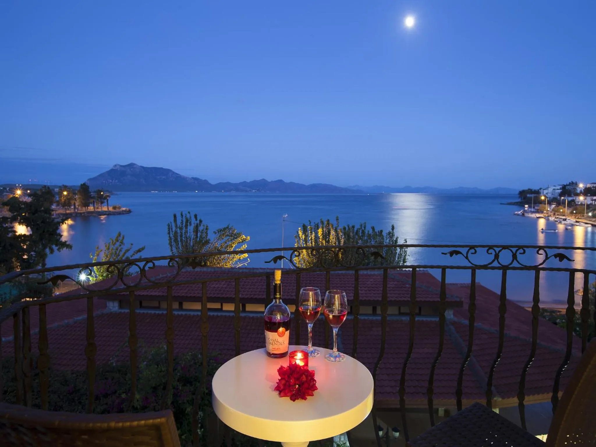 Night in Kumluk Hotel