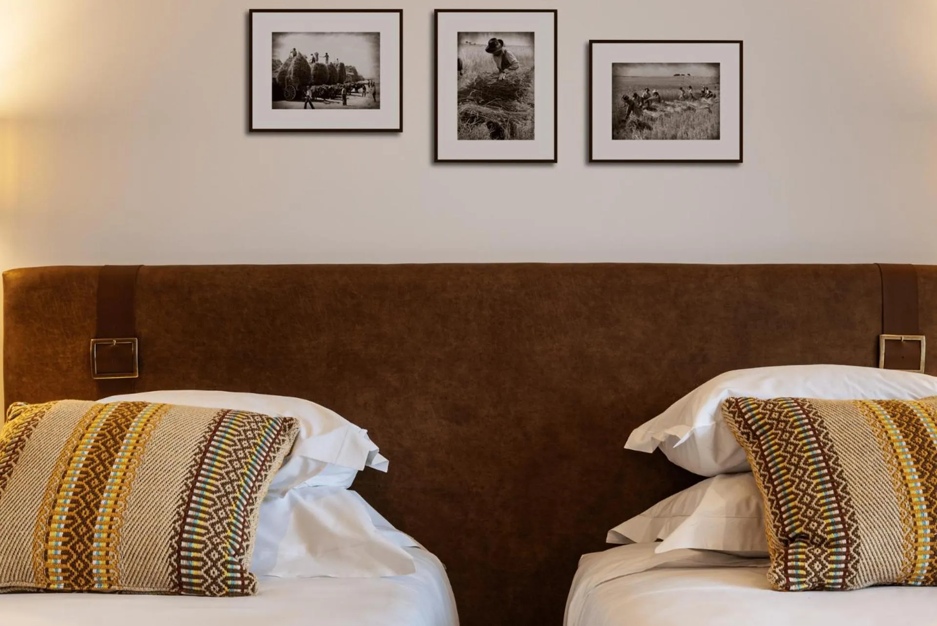 Bedroom, Bed in Évora O Cante Hotel