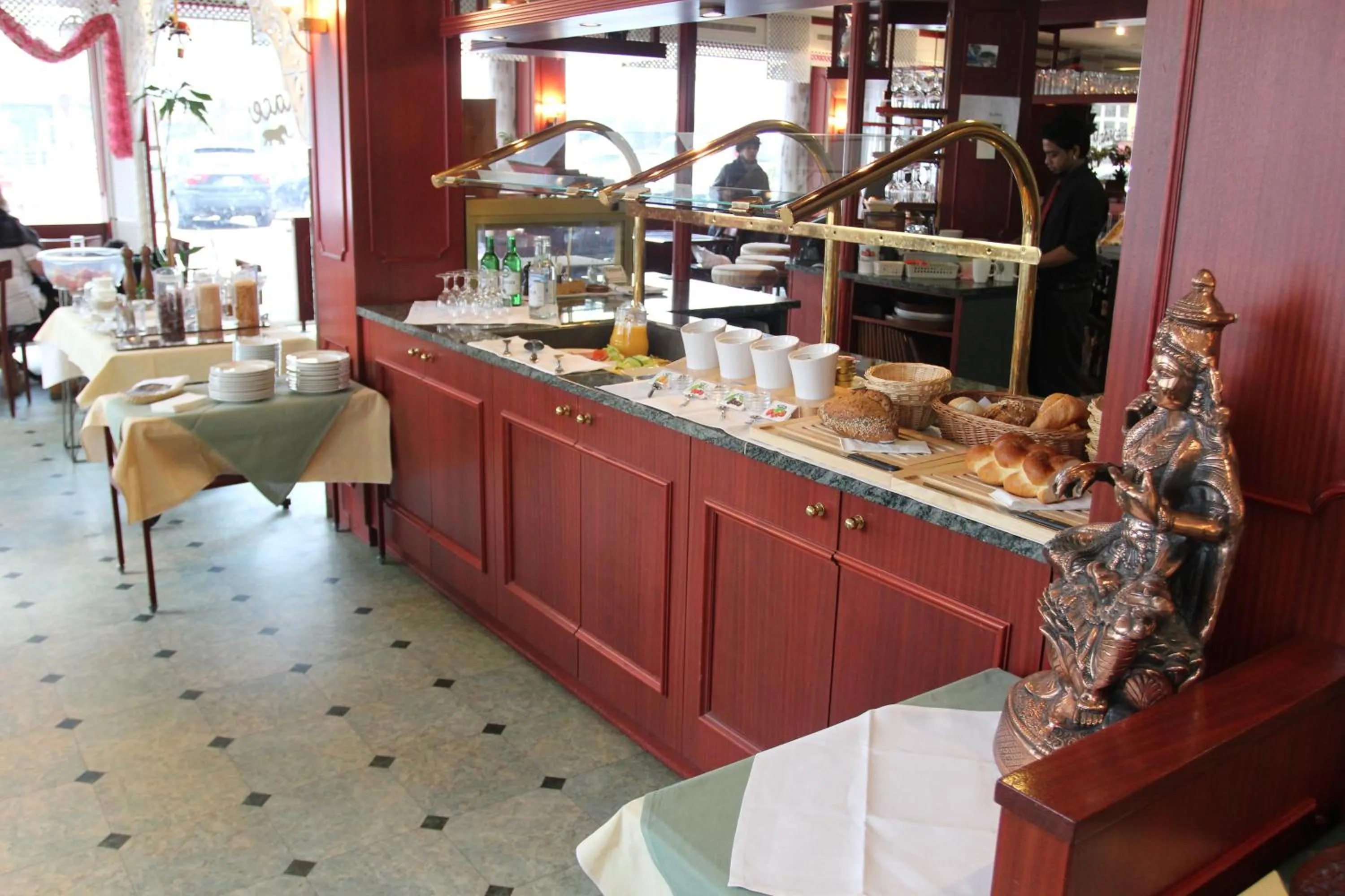 Restaurant/places to eat in Hotel Dufour