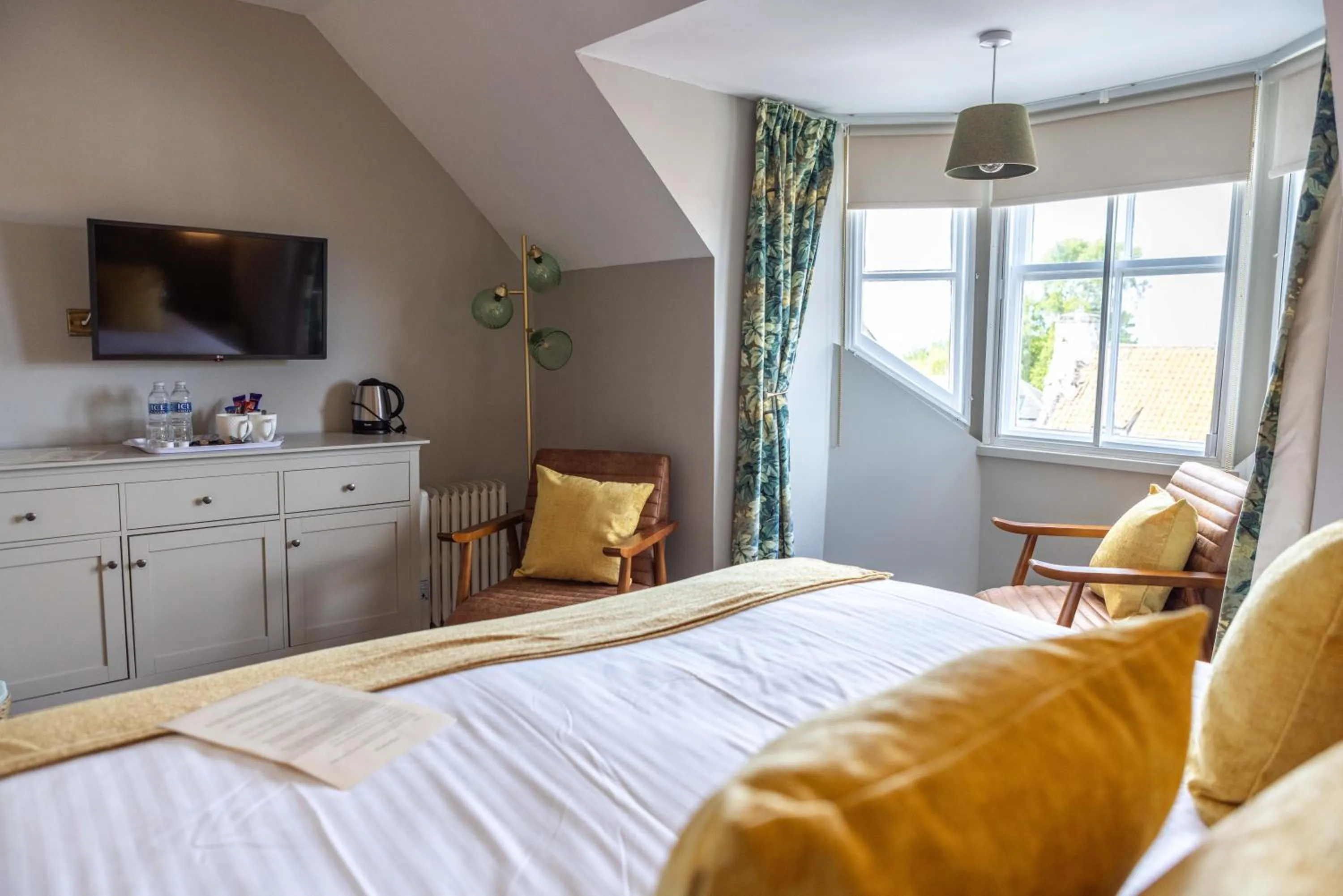 Bedroom, Bed in Old Aberlady Inn