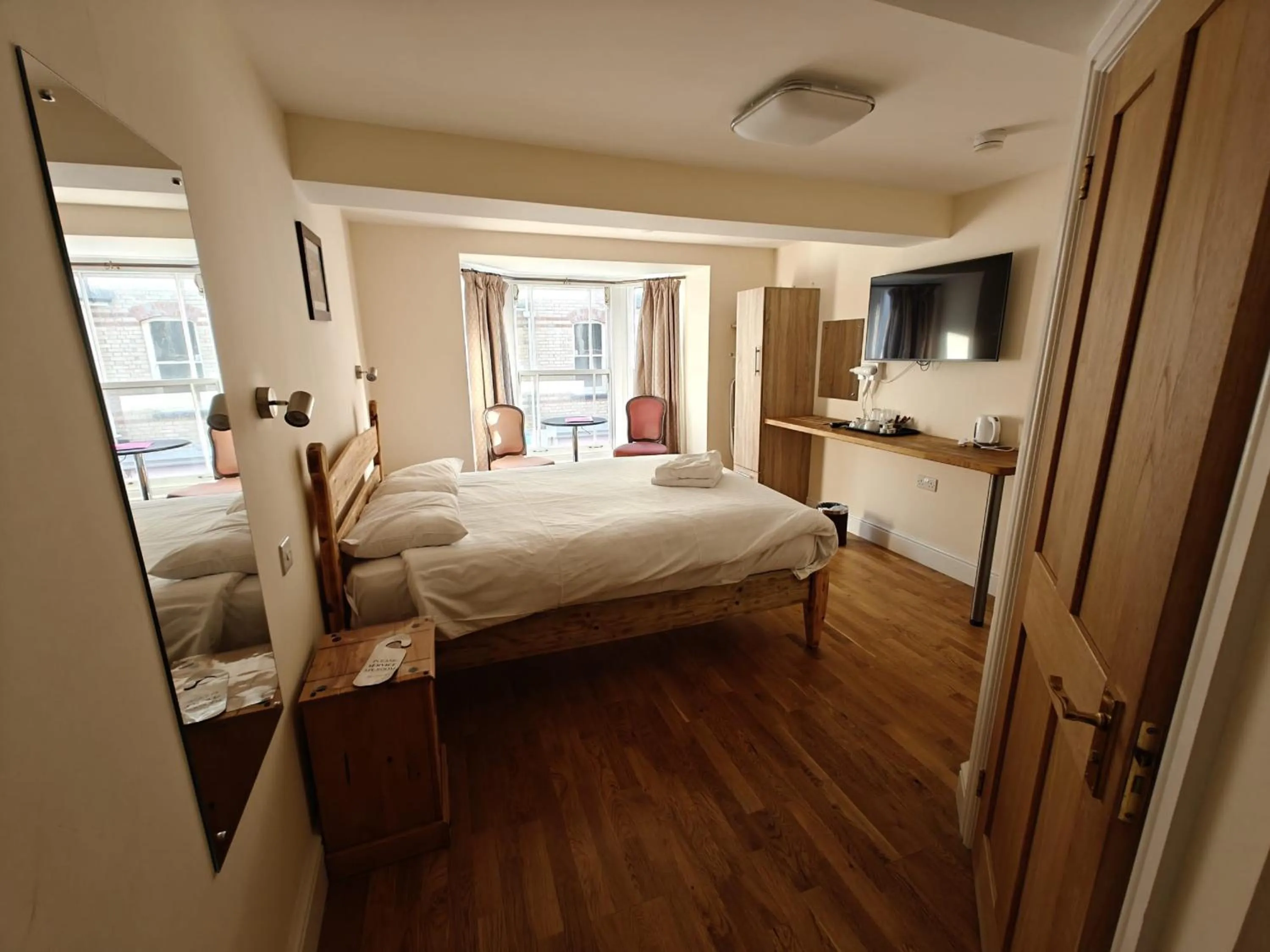 Bedroom, Bed in The Grand Harbour hotel