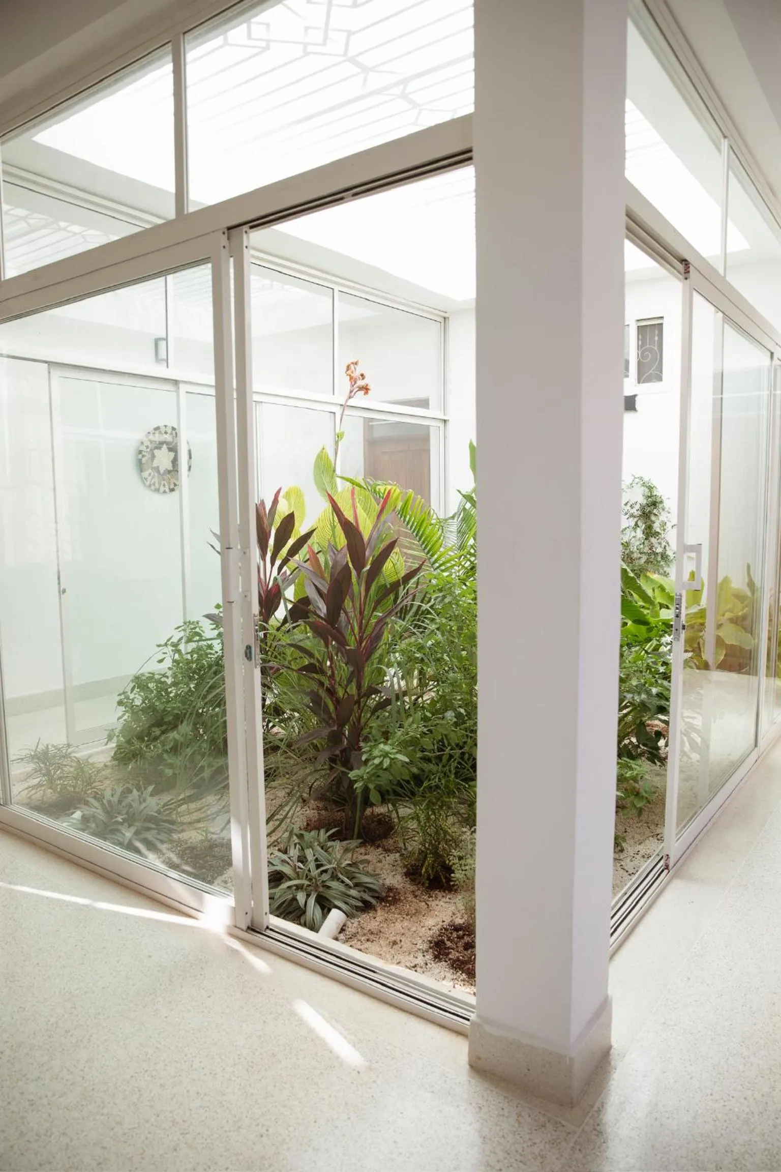 Other in Paje White House