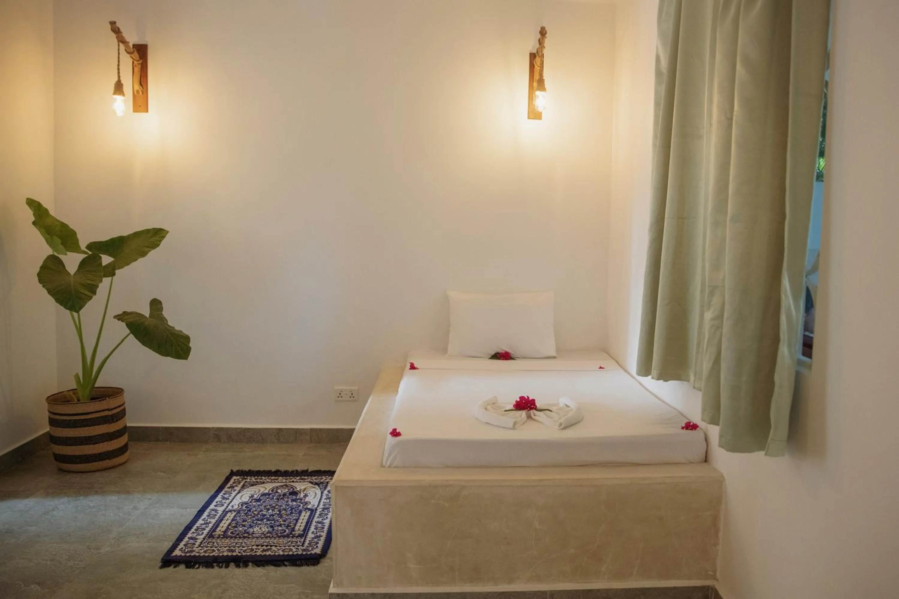 Bedroom, Bed in Paje White House