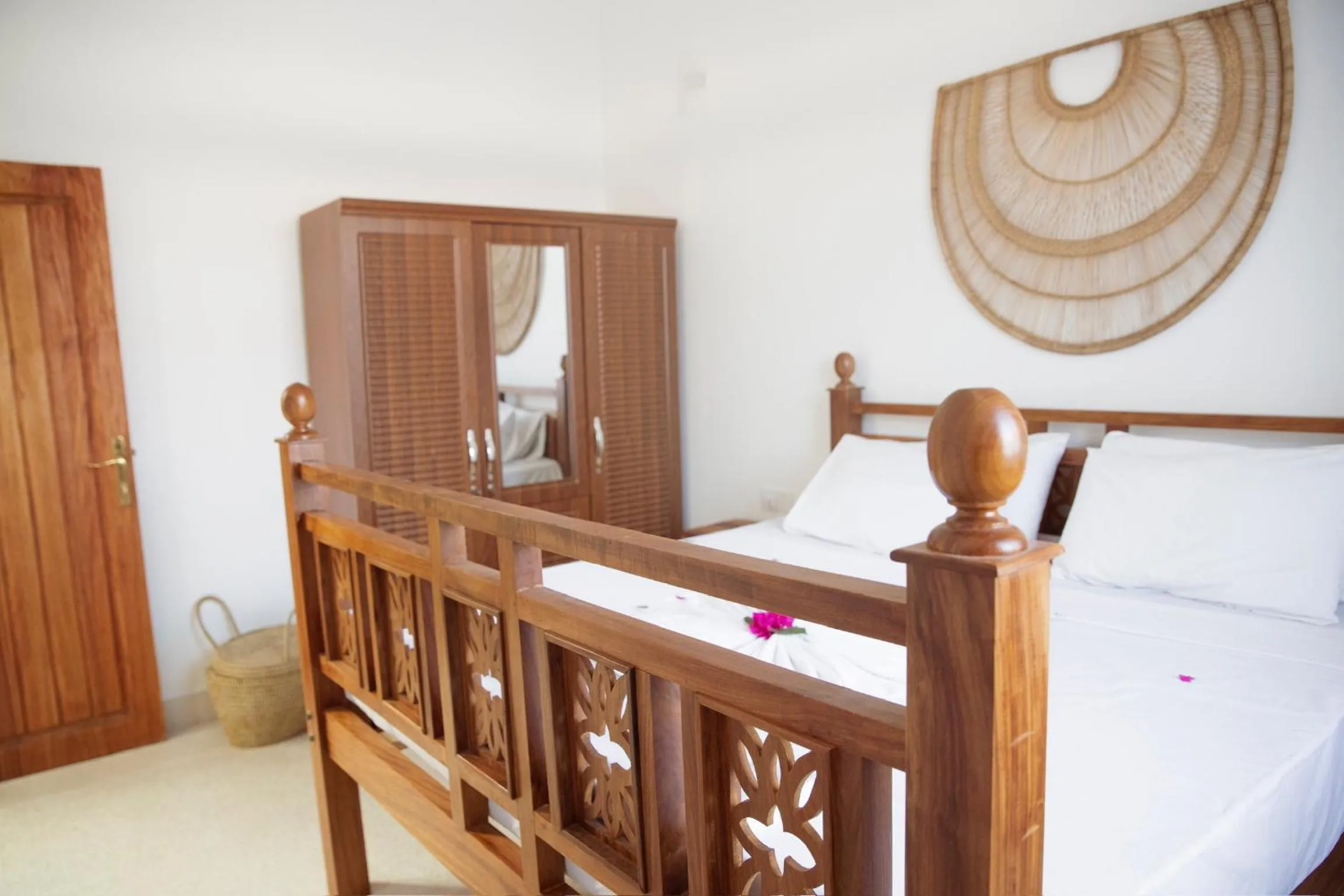 Bedroom, Bed in Paje White House