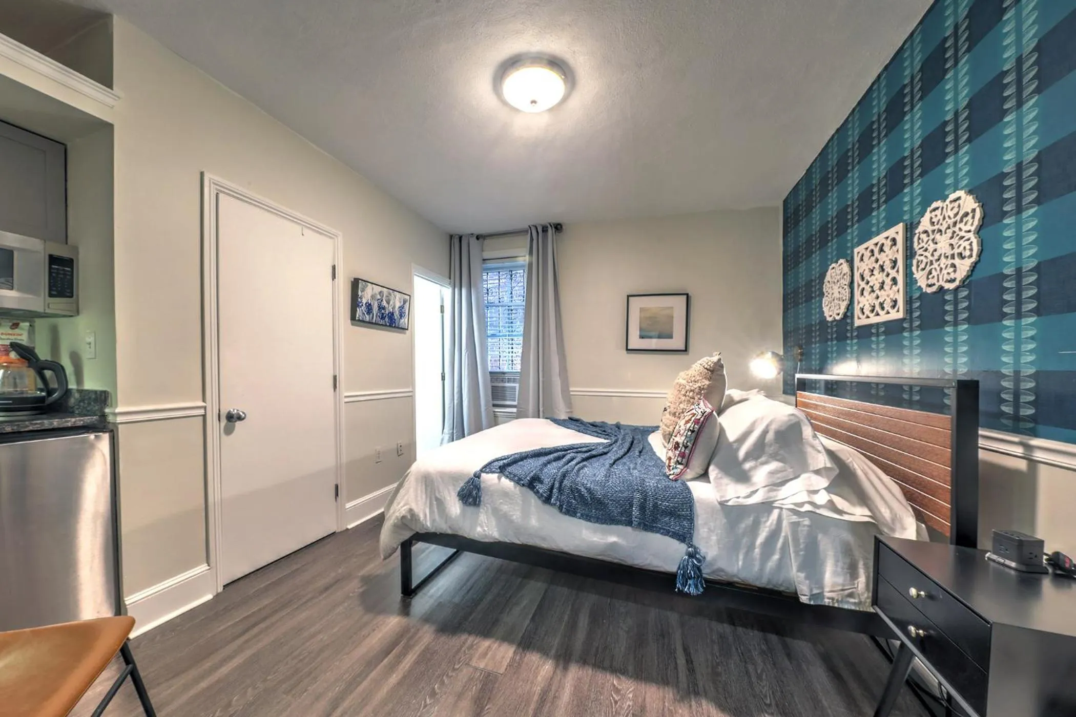 Bedroom, Bed in Good Hotels Boston