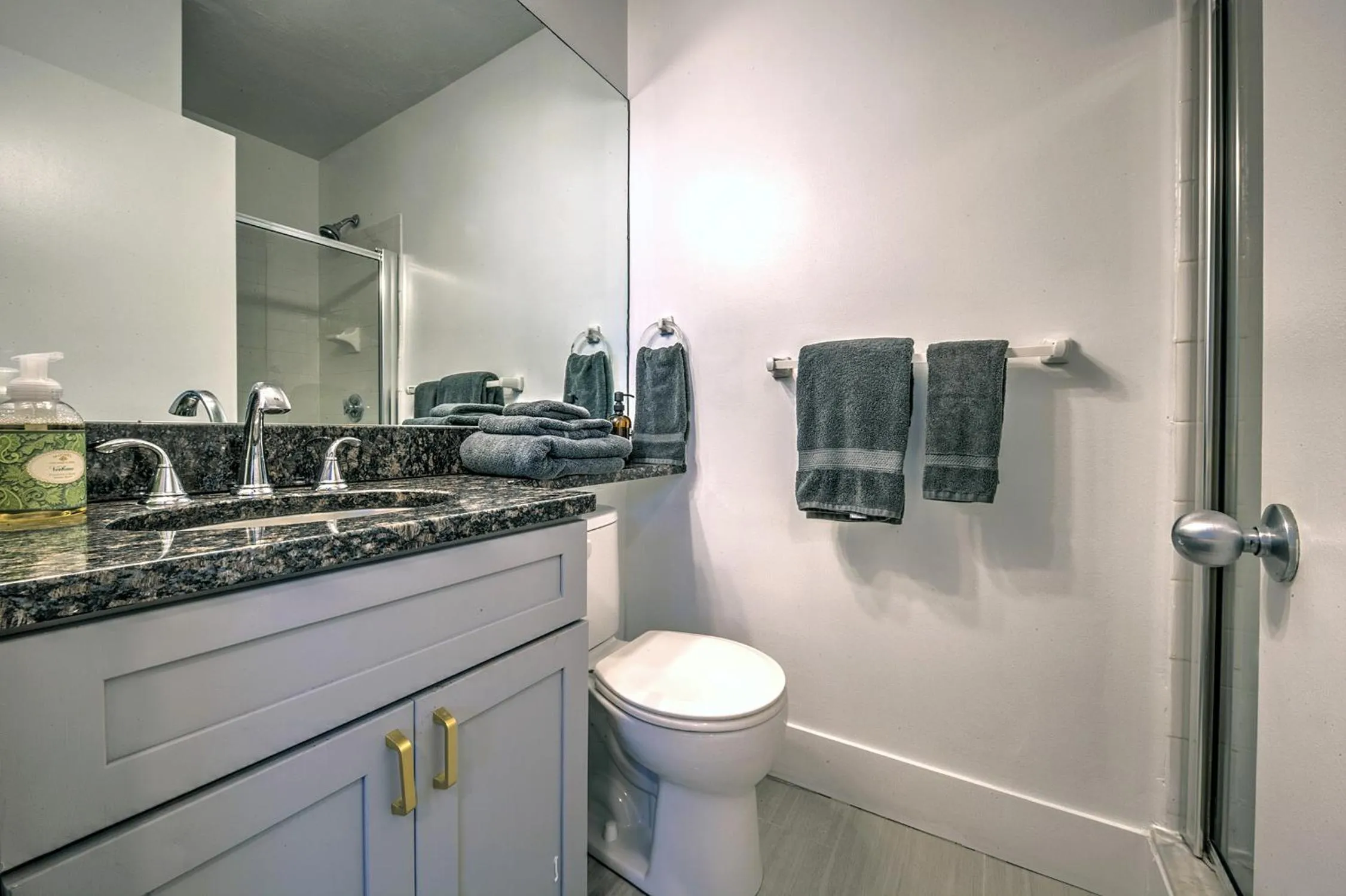 Bathroom in Good Hotels Boston