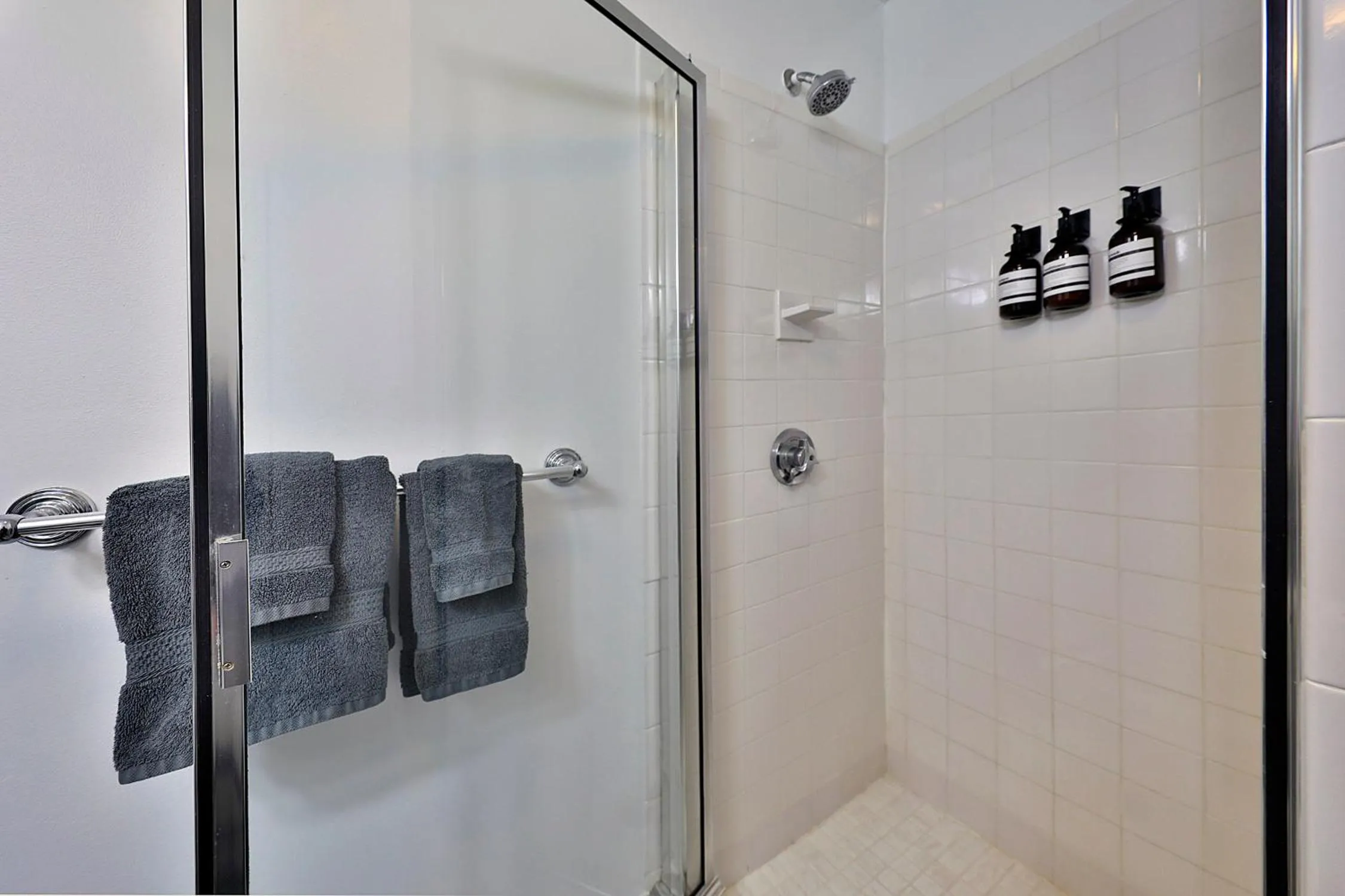 Bathroom in Good Hotels Boston