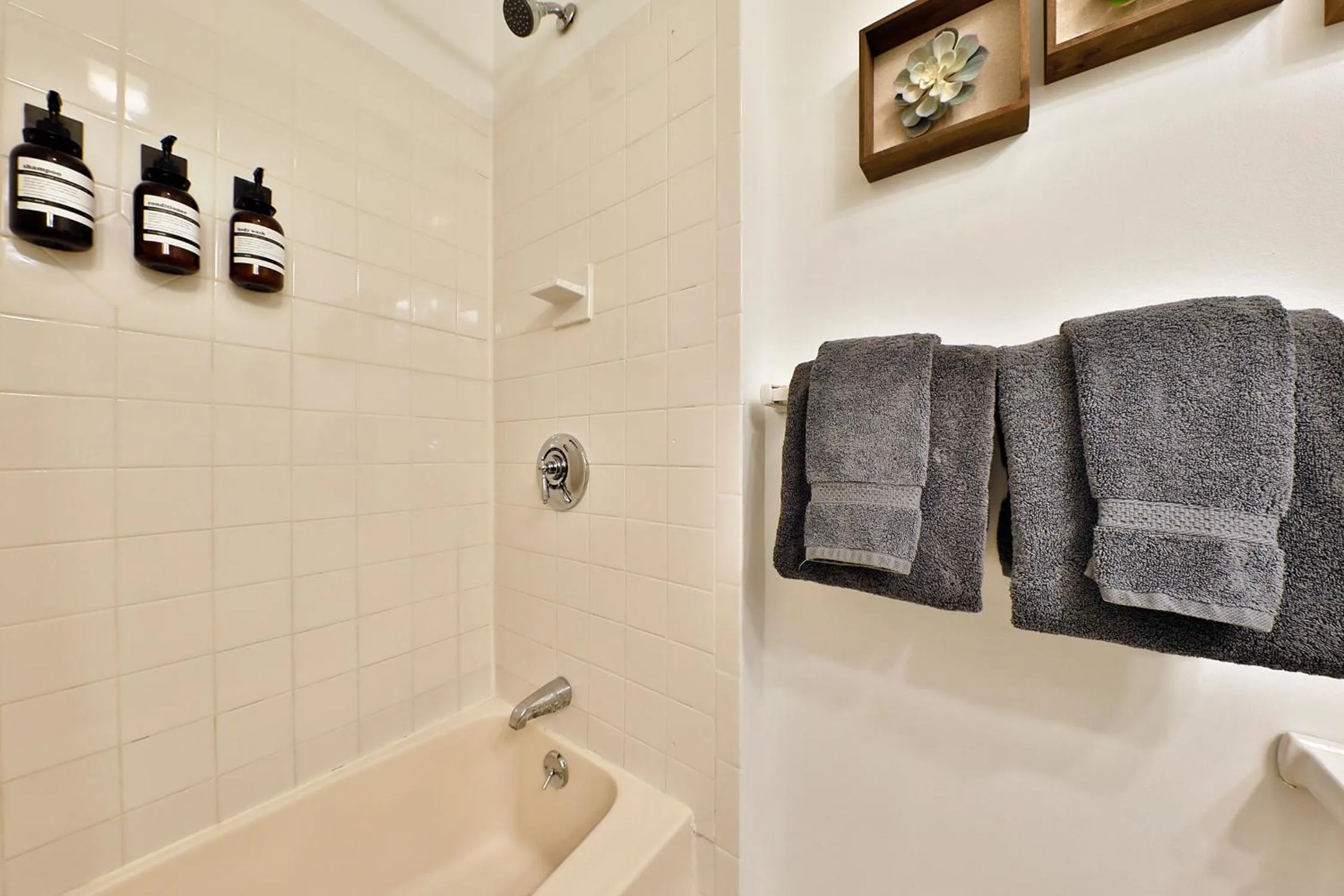 Bathroom in Good Hotels Boston