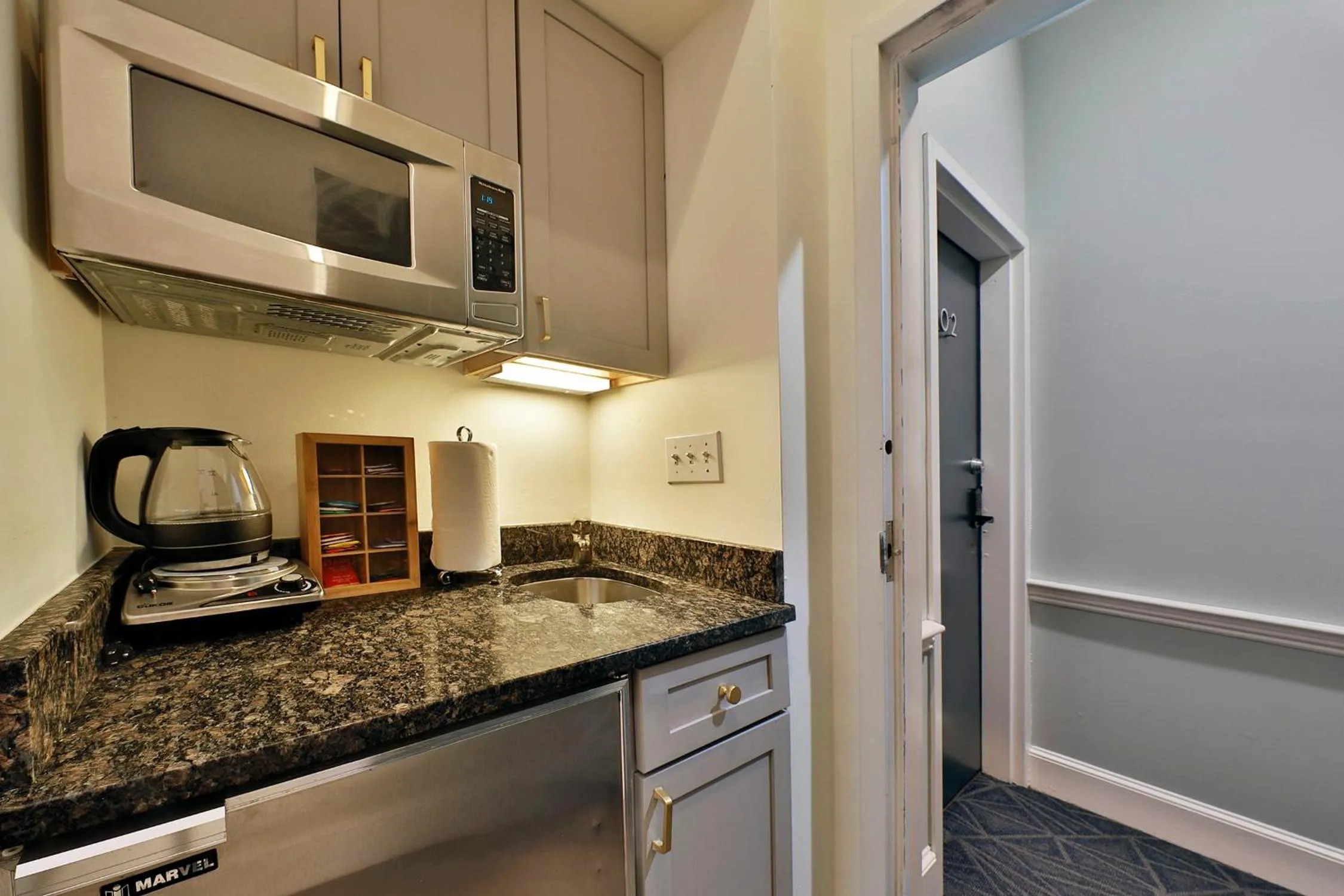 Kitchen or kitchenette in Good Hotels Boston