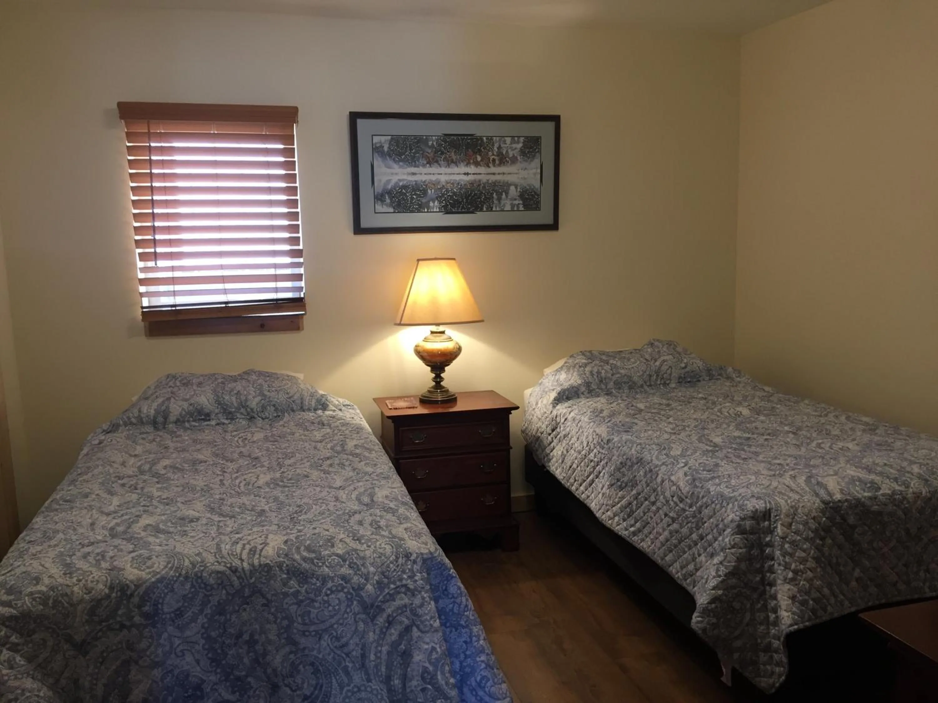 Bed in Creekside Downtown Vacation Suites, Only Adults 25 or older