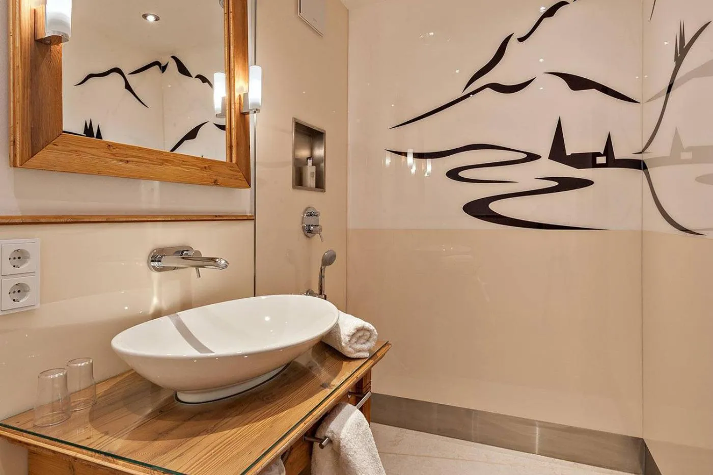 Bathroom in Hotel Schäfflerwirt