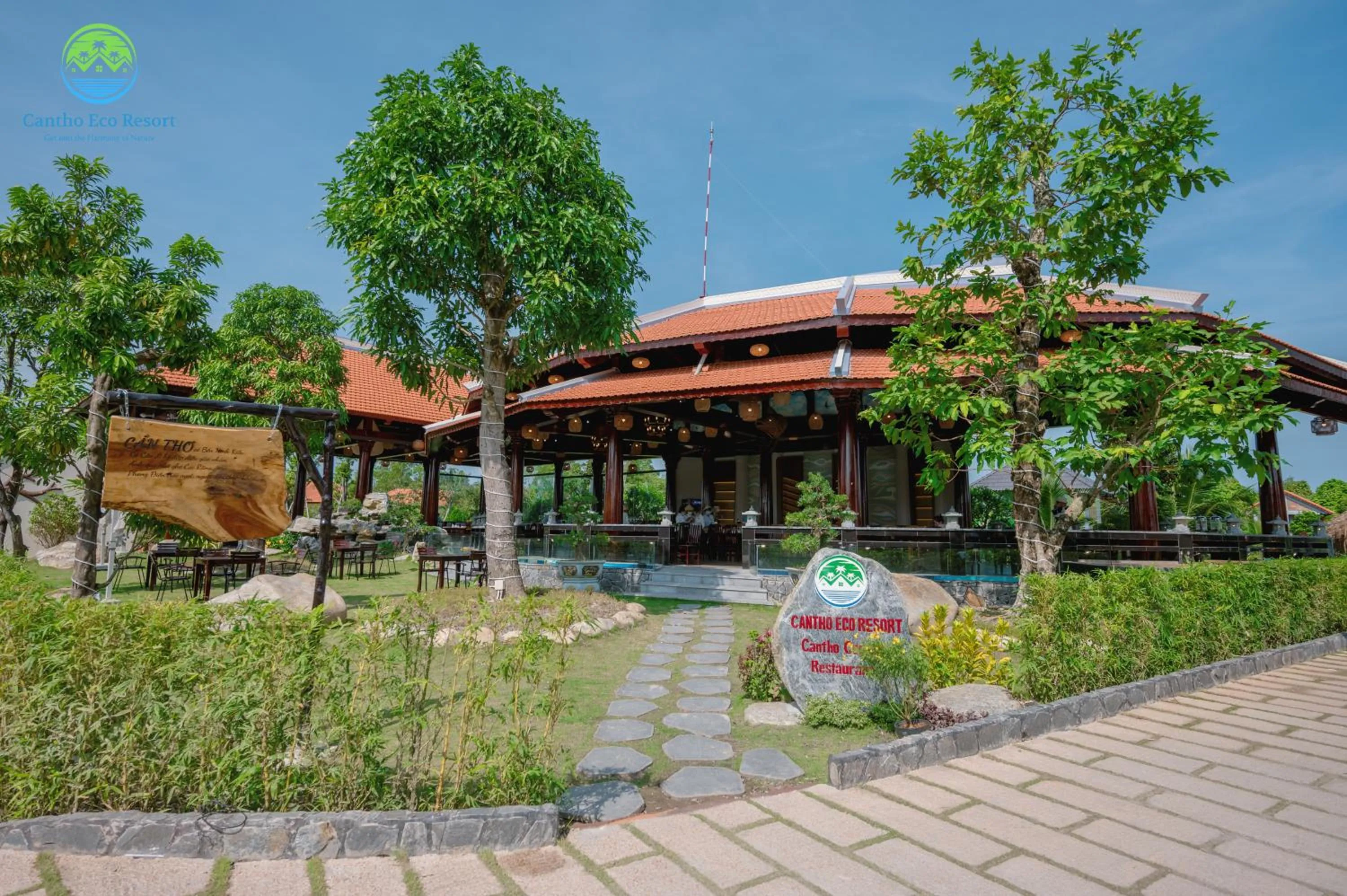 Restaurant/places to eat in Cantho Eco Resort