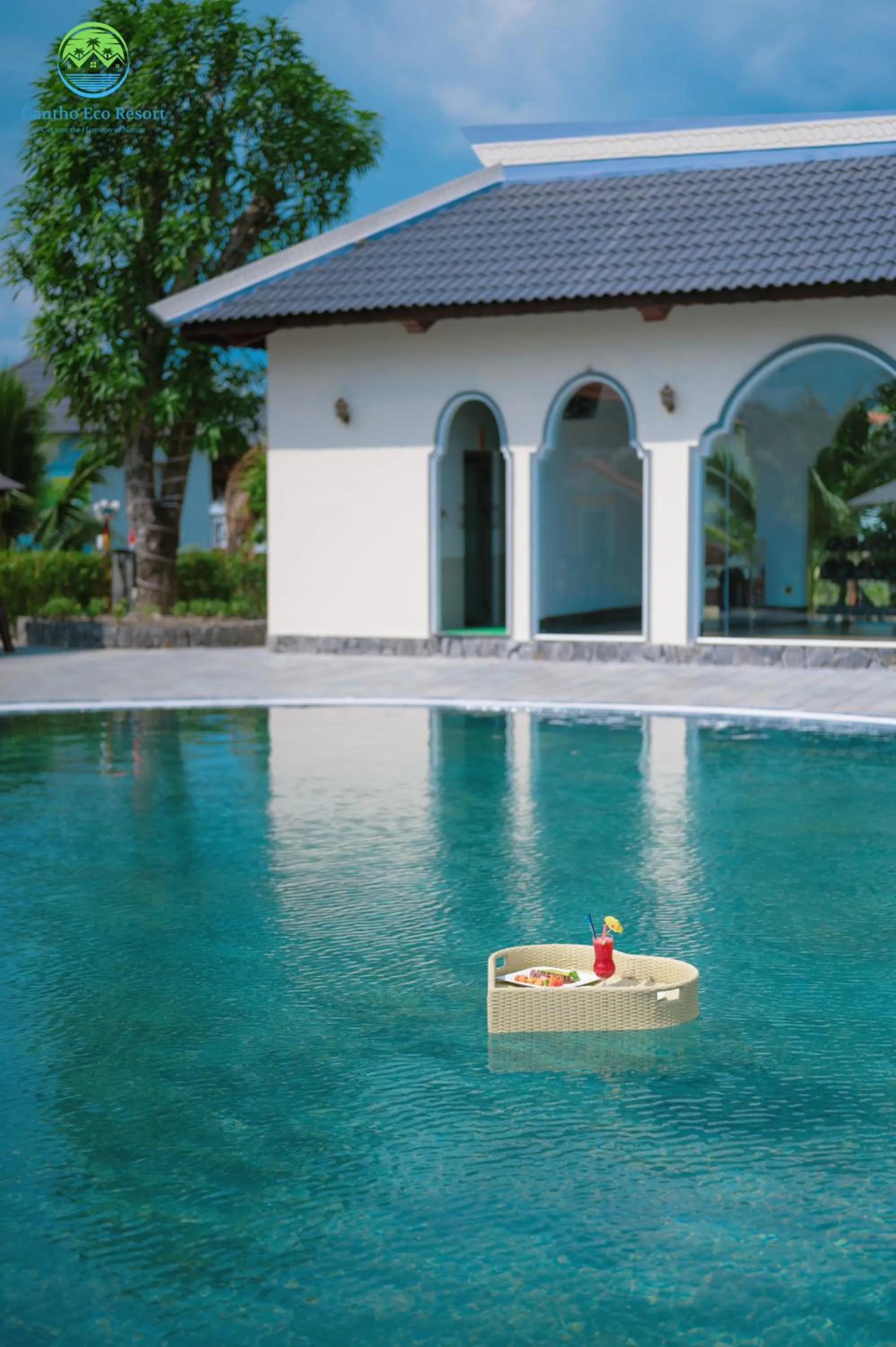 Swimming pool in Cantho Eco Resort