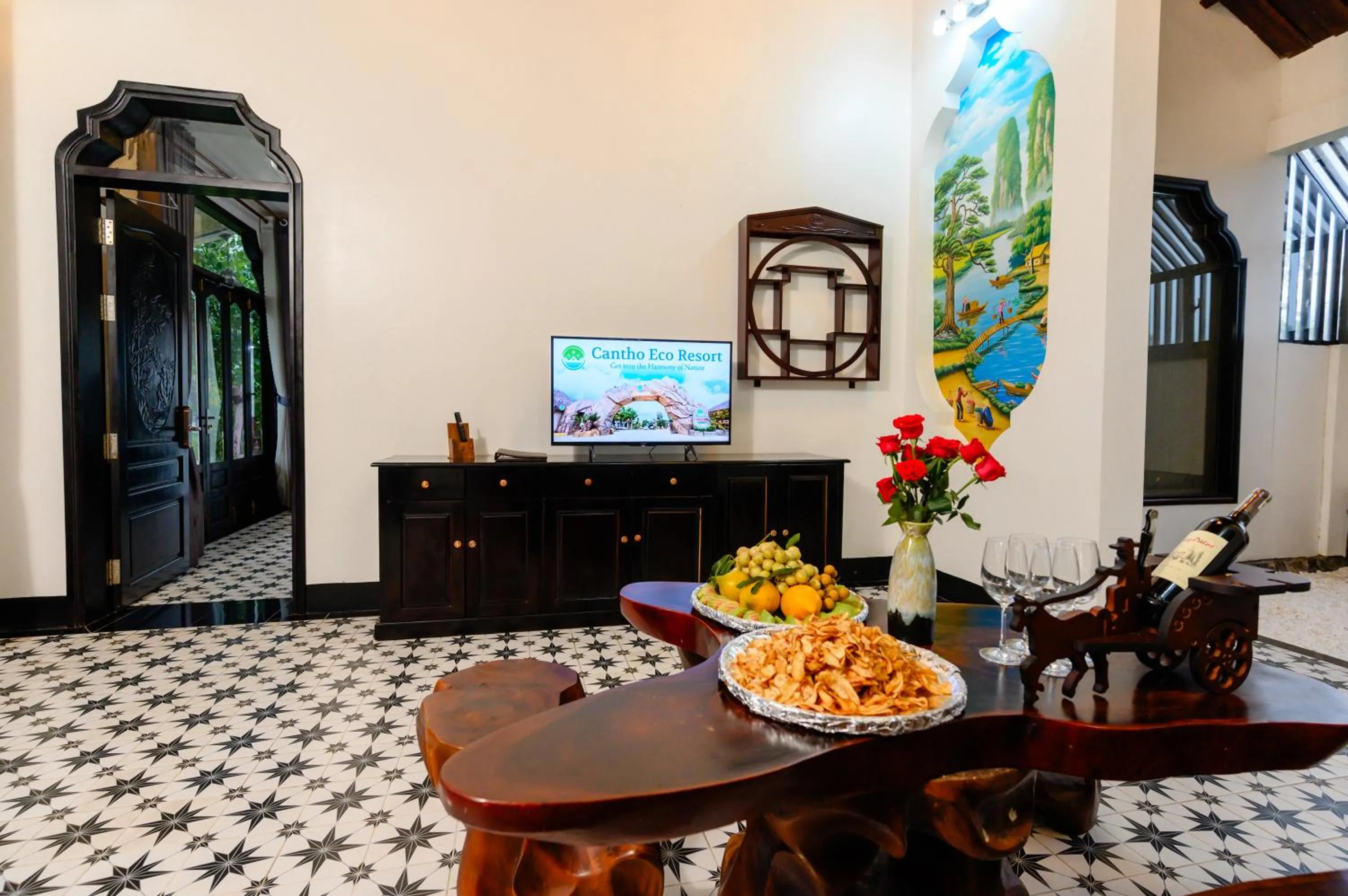 Communal lounge/ TV room in Cantho Eco Resort