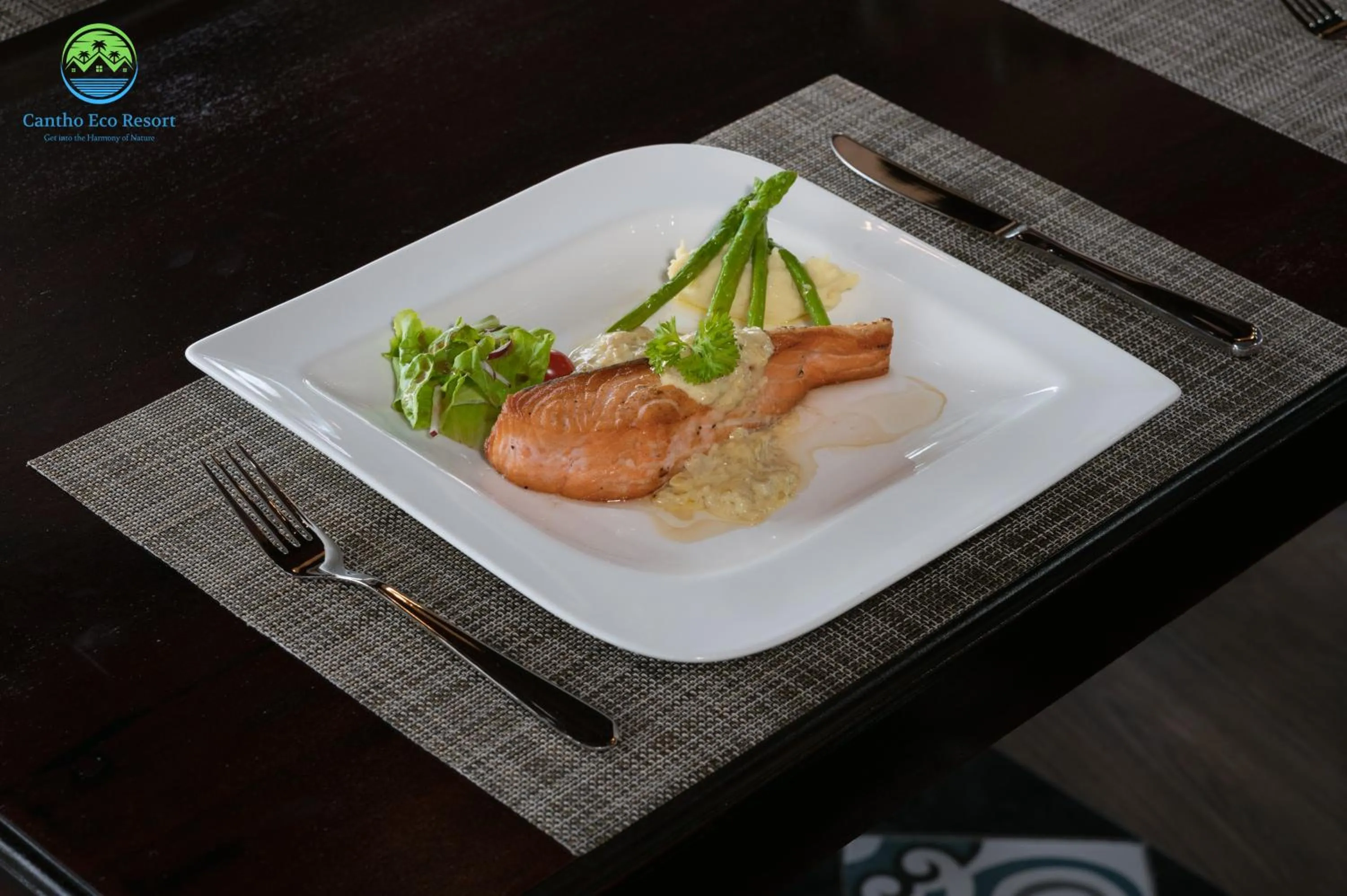 Restaurant/places to eat in Cantho Eco Resort