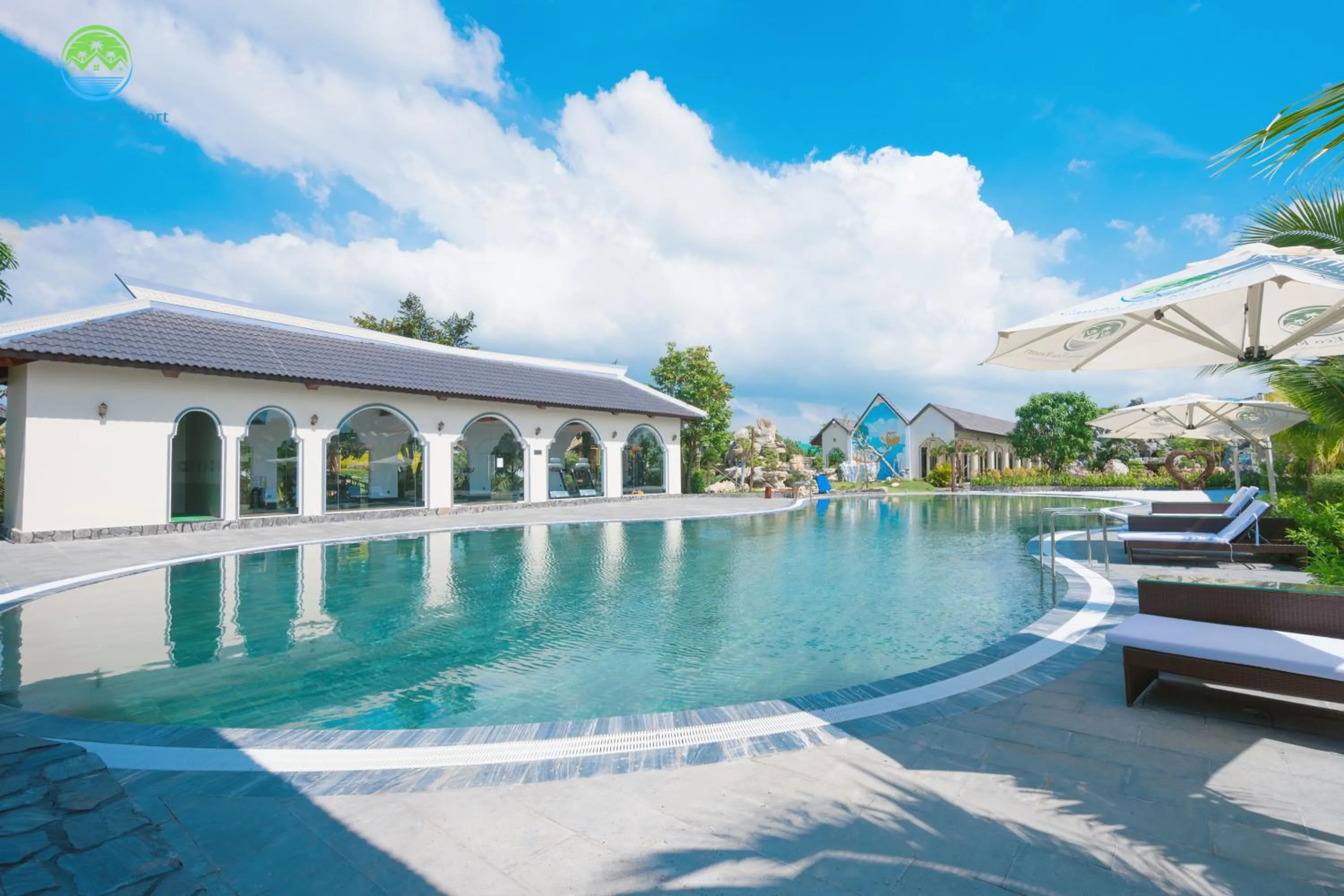 Swimming pool in Cantho Eco Resort