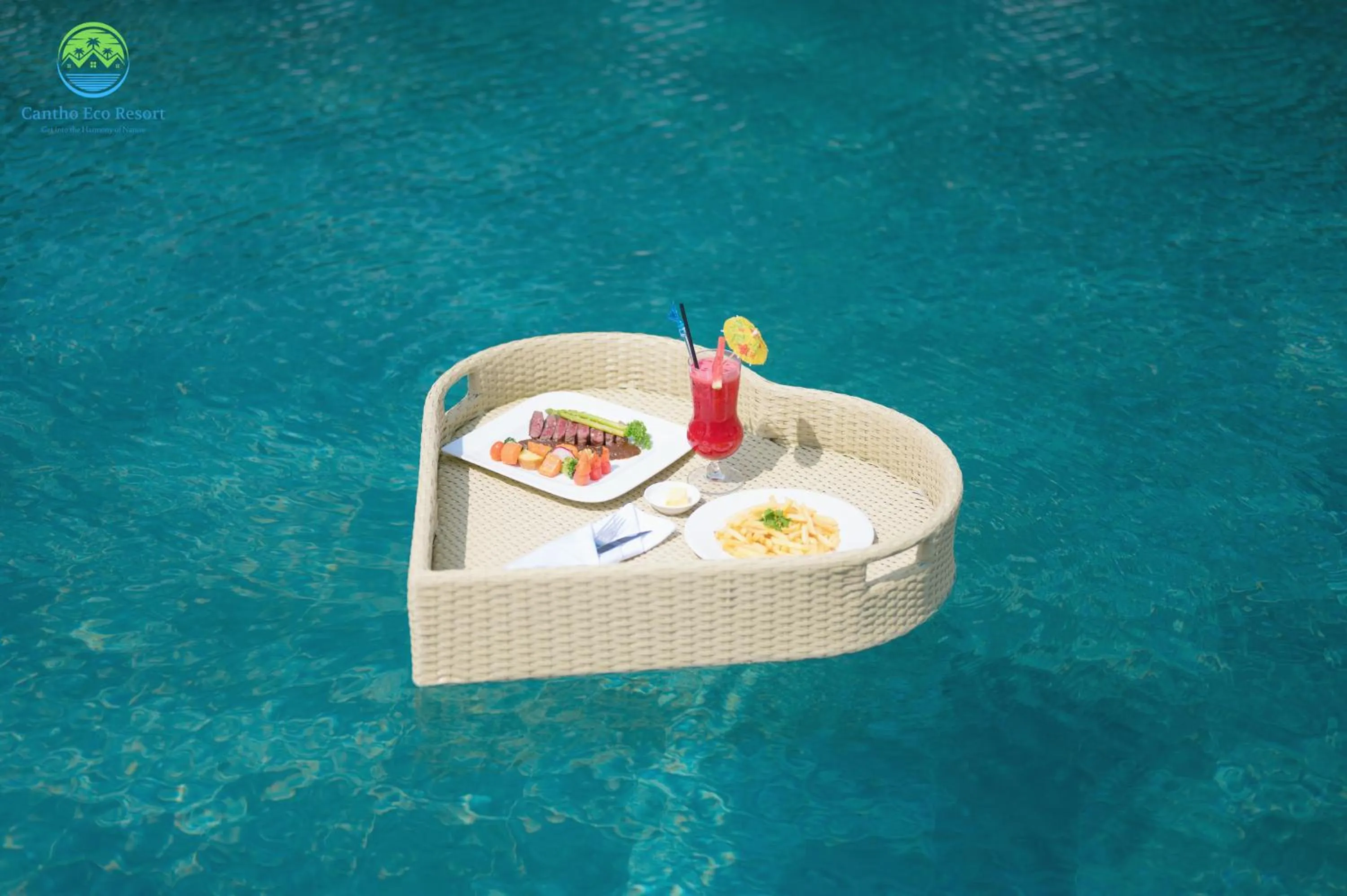 Swimming pool in Cantho Eco Resort