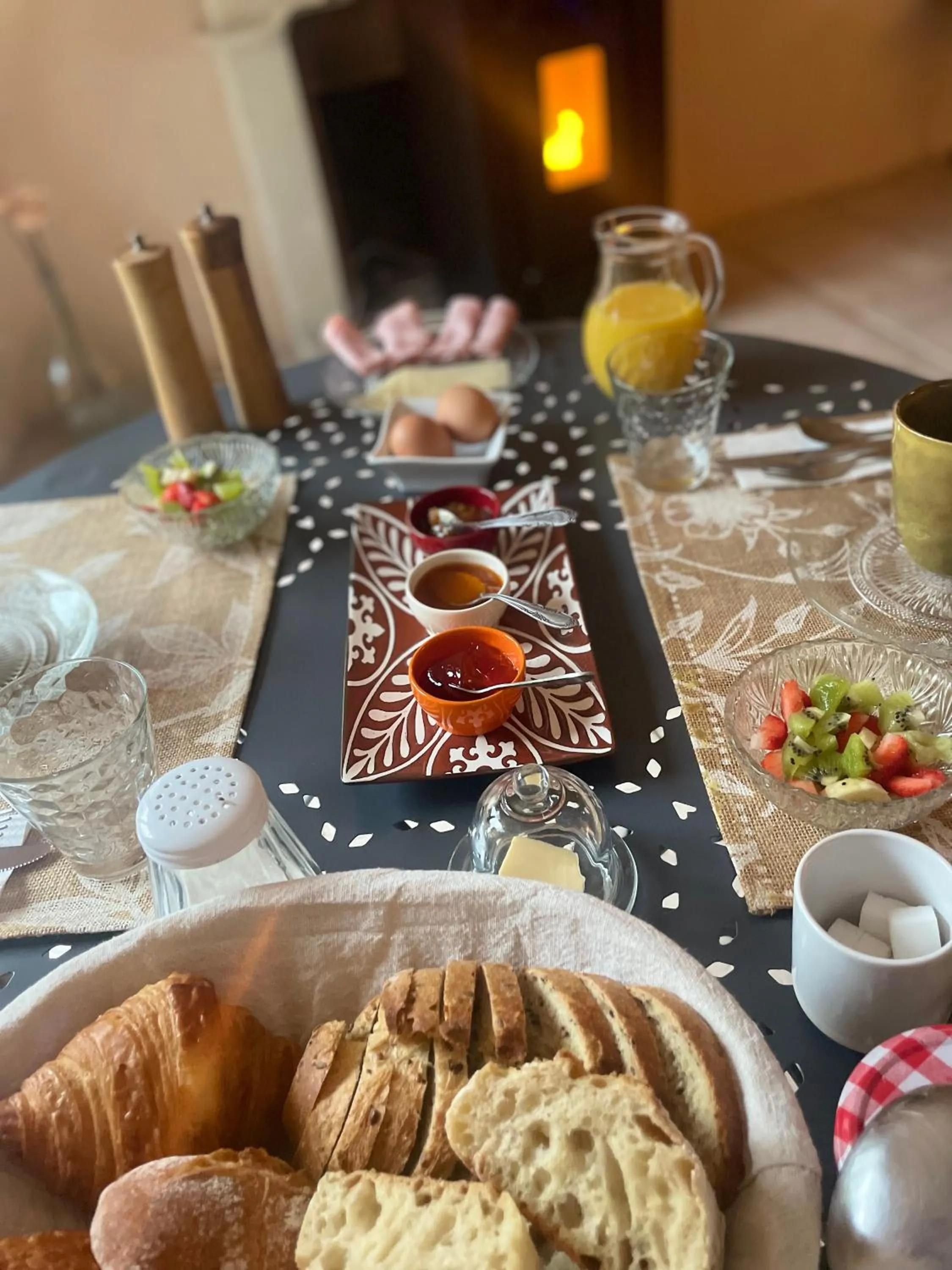 Food and drinks in Maison des Bourgades