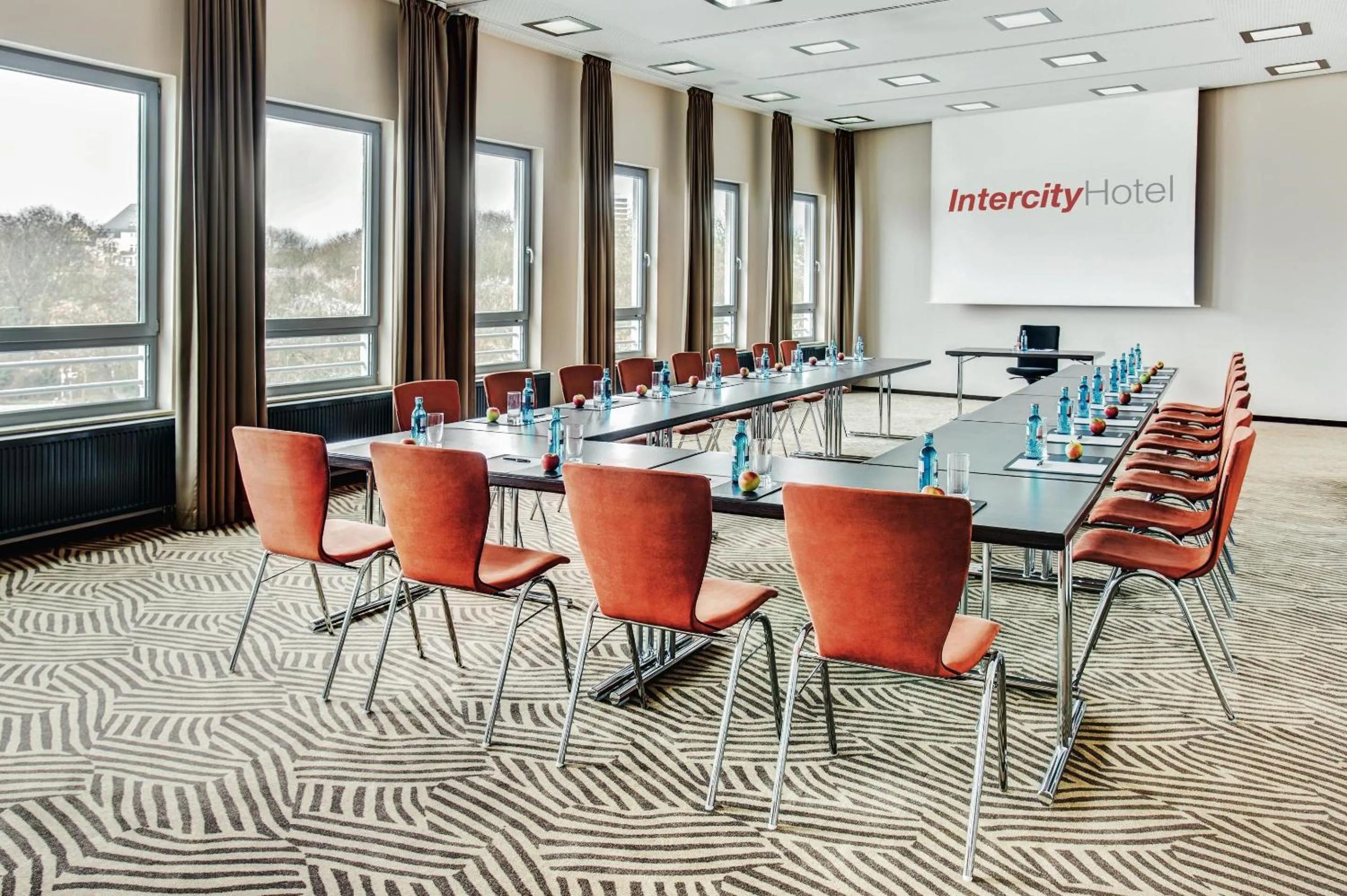Meeting/conference room in IntercityHotel Mainz