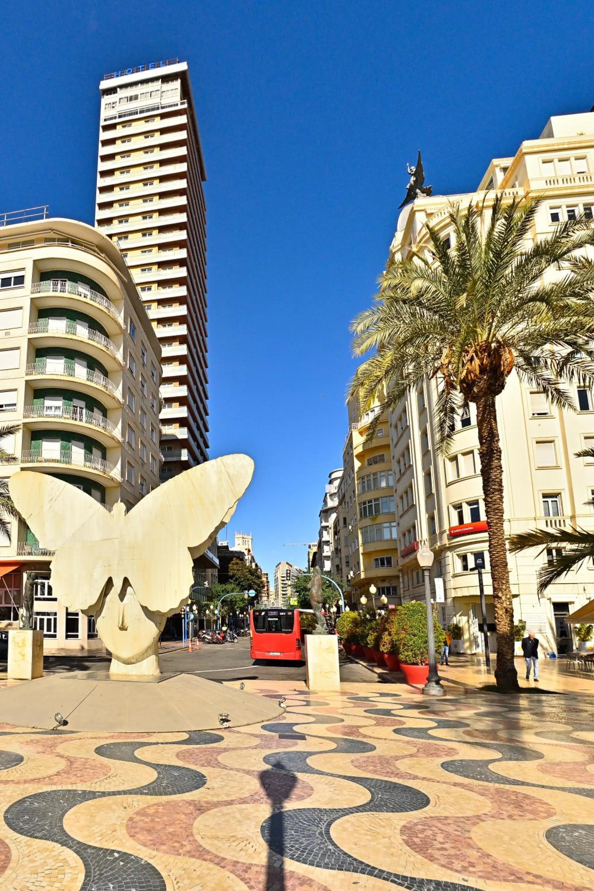 Nearby landmark in Holihome Rambla 24