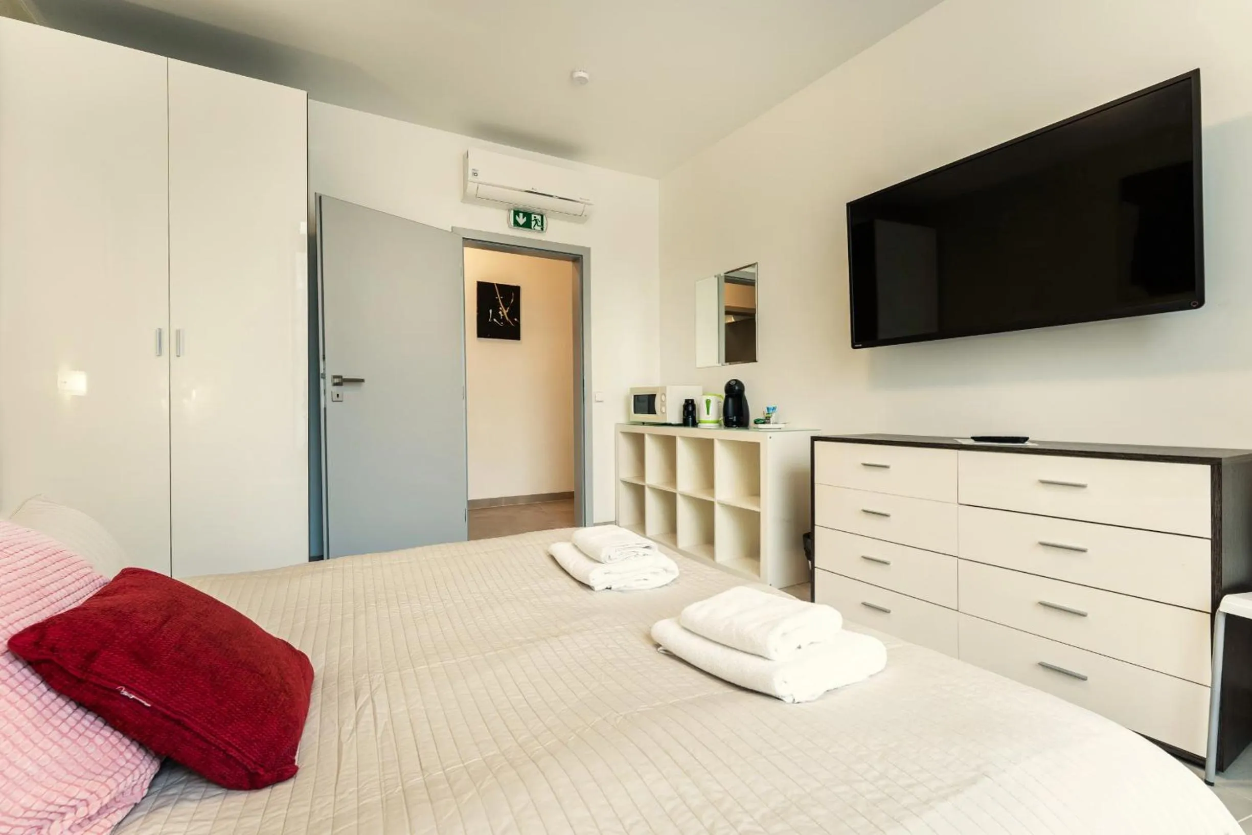 Photo of the whole room, Bed in Vincanto Rooms Old Town Prague1