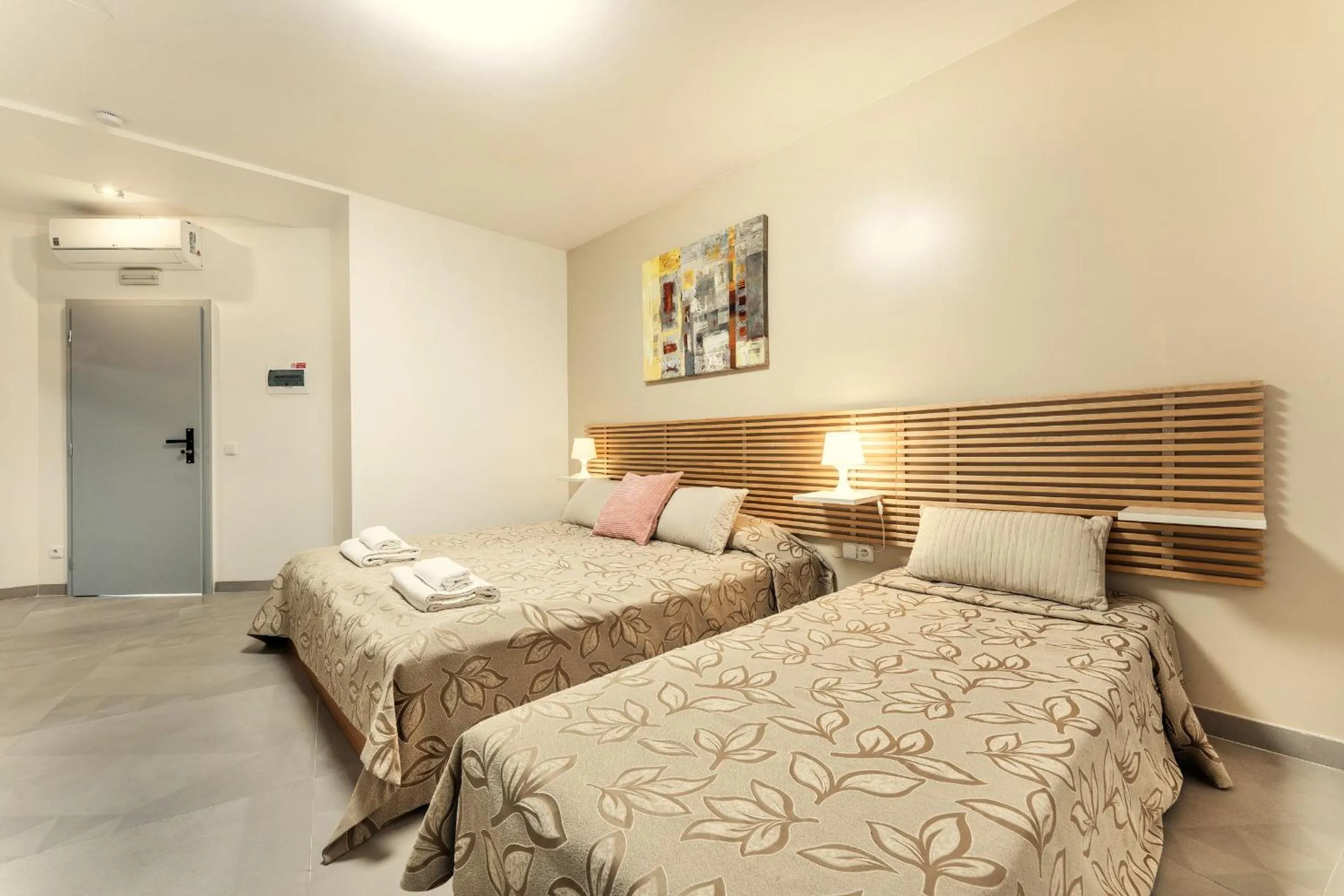 Bed in Vincanto Rooms Old Town Prague1