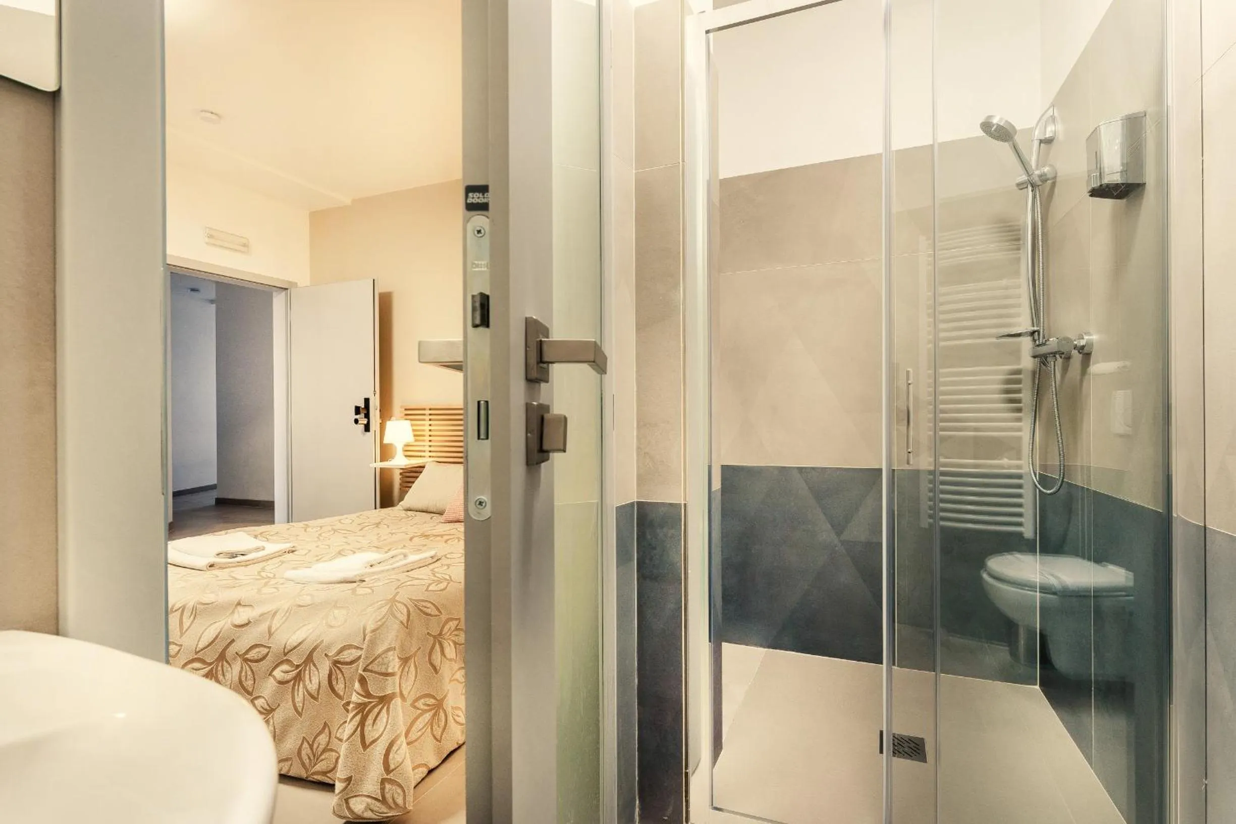 Toilet, Bed in Vincanto Rooms Old Town Prague1