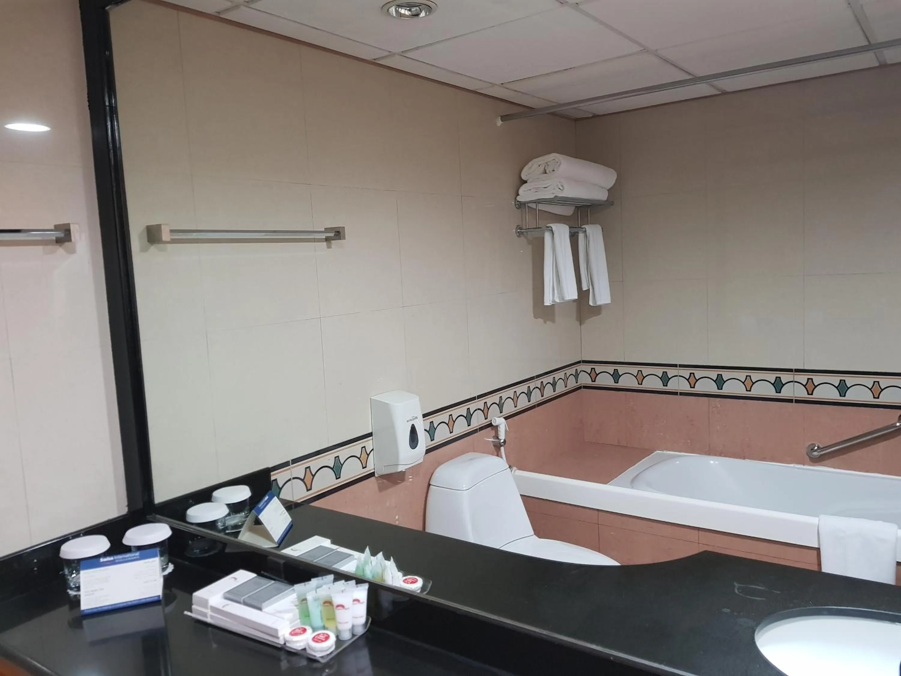 Hot Tub in Swiss International Palace Hotel Manama