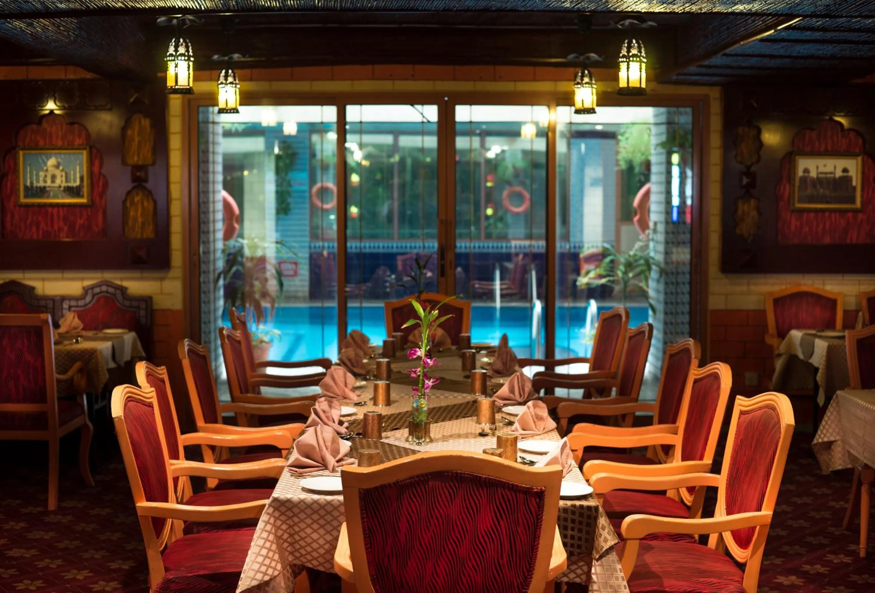 Restaurant/places to eat in Swiss International Palace Hotel Manama