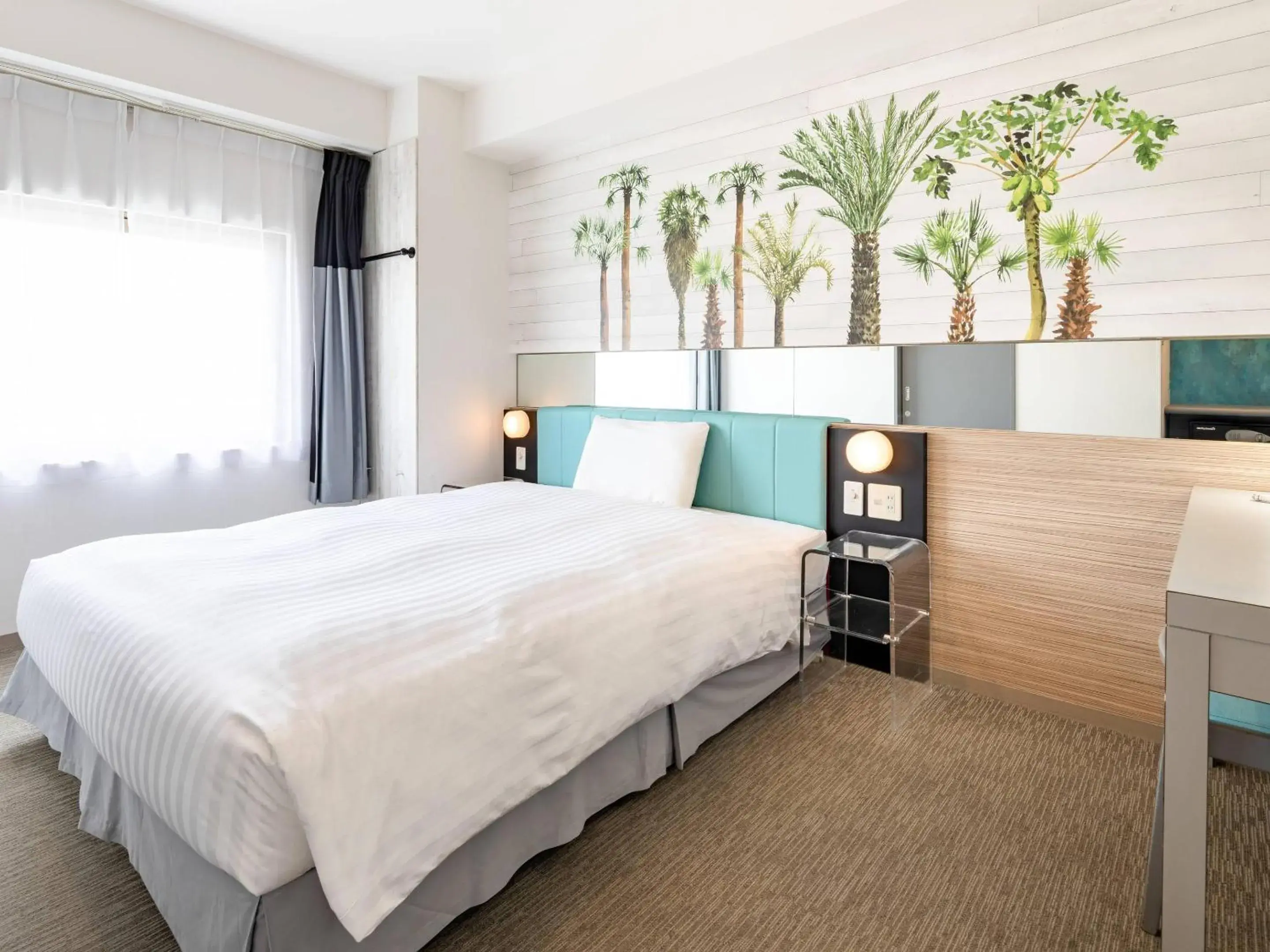 Queen Room - single occupancy - Non Smoking in Comfort Inn Naha Tomari Port Queen Room - single occupancy - Non Smoking in Comfort Inn Naha Tomari Port