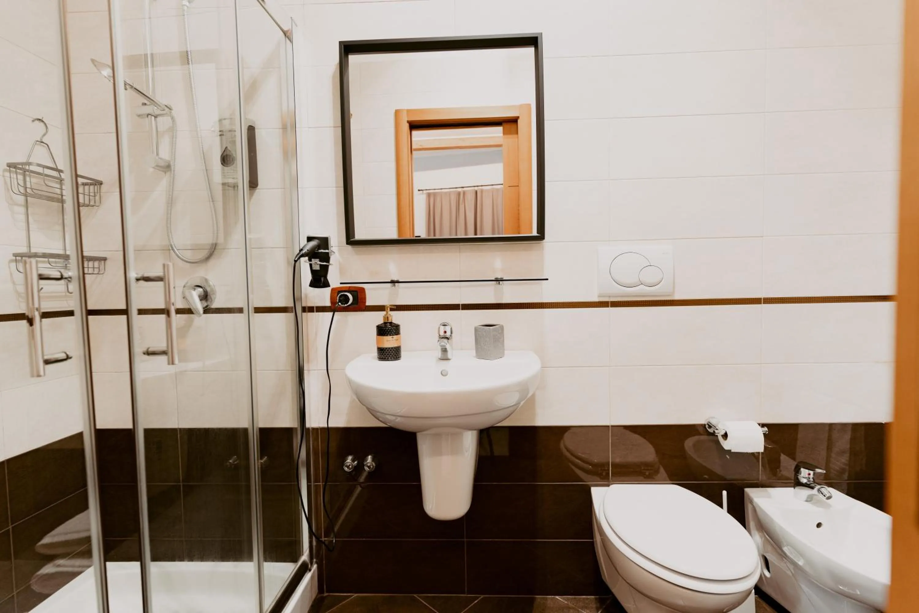 Shower in Dimora L'Etual