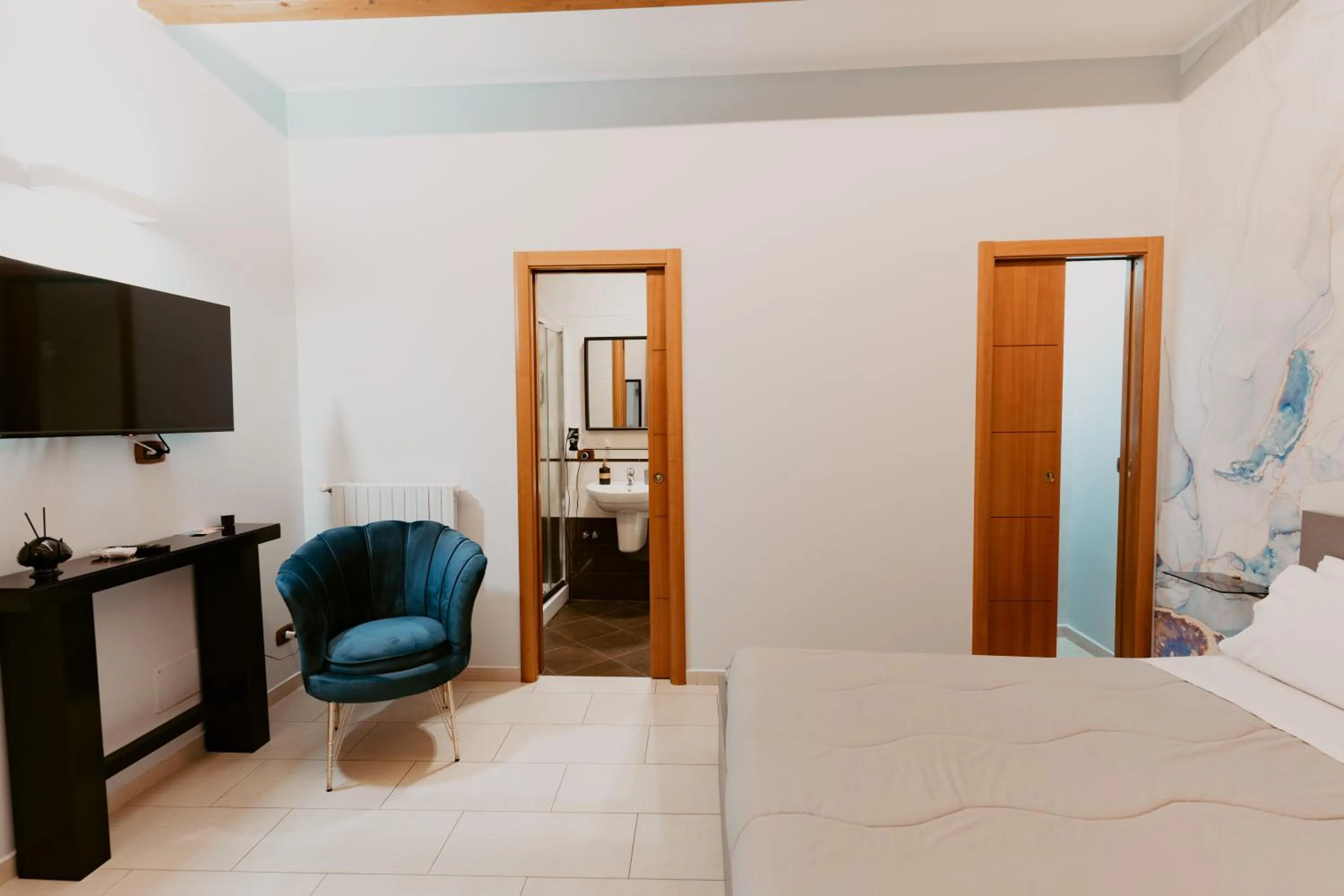 Photo of the whole room, Bed in Dimora L'Etual