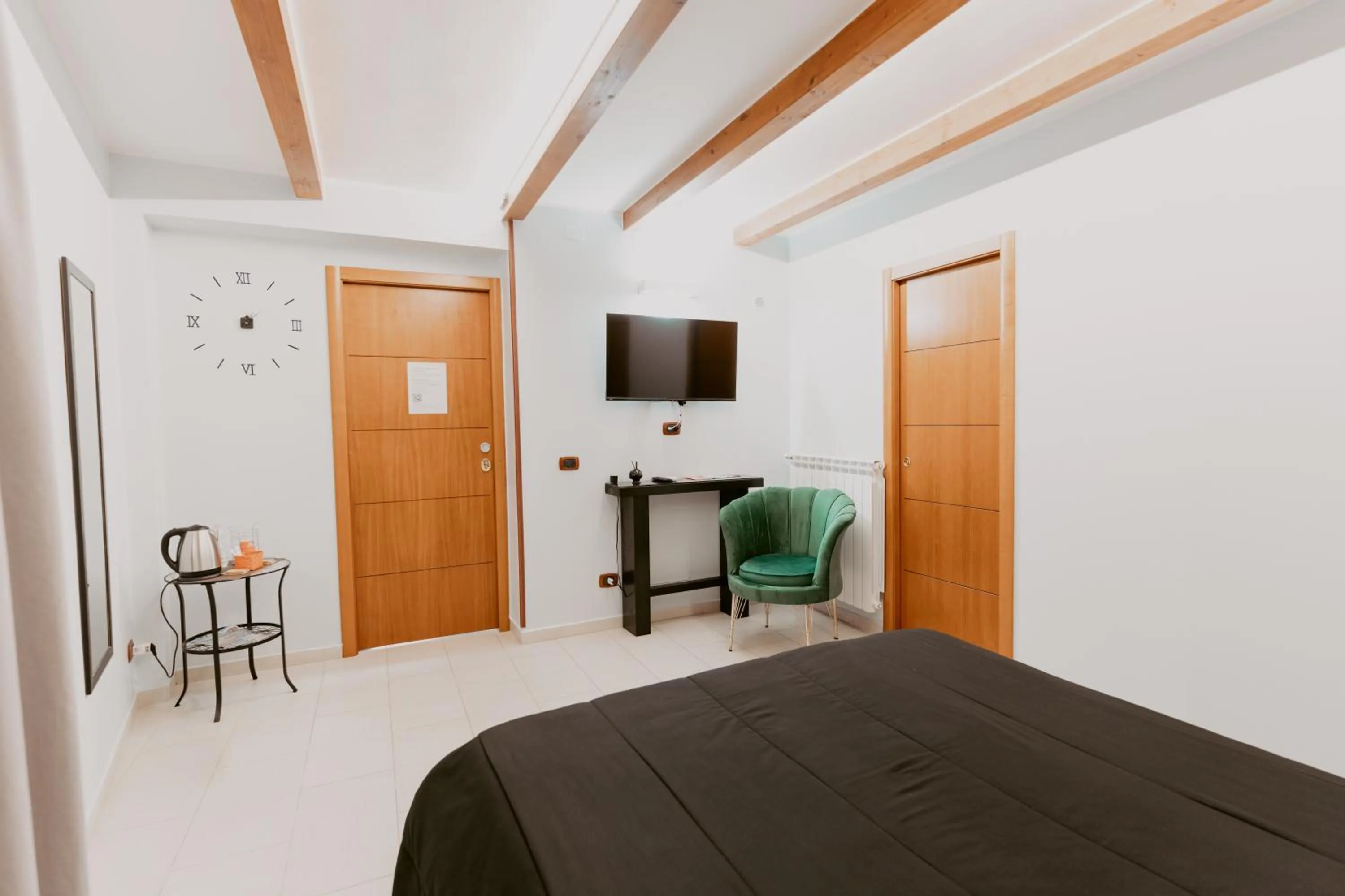 Photo of the whole room, Bed in Dimora L'Etual