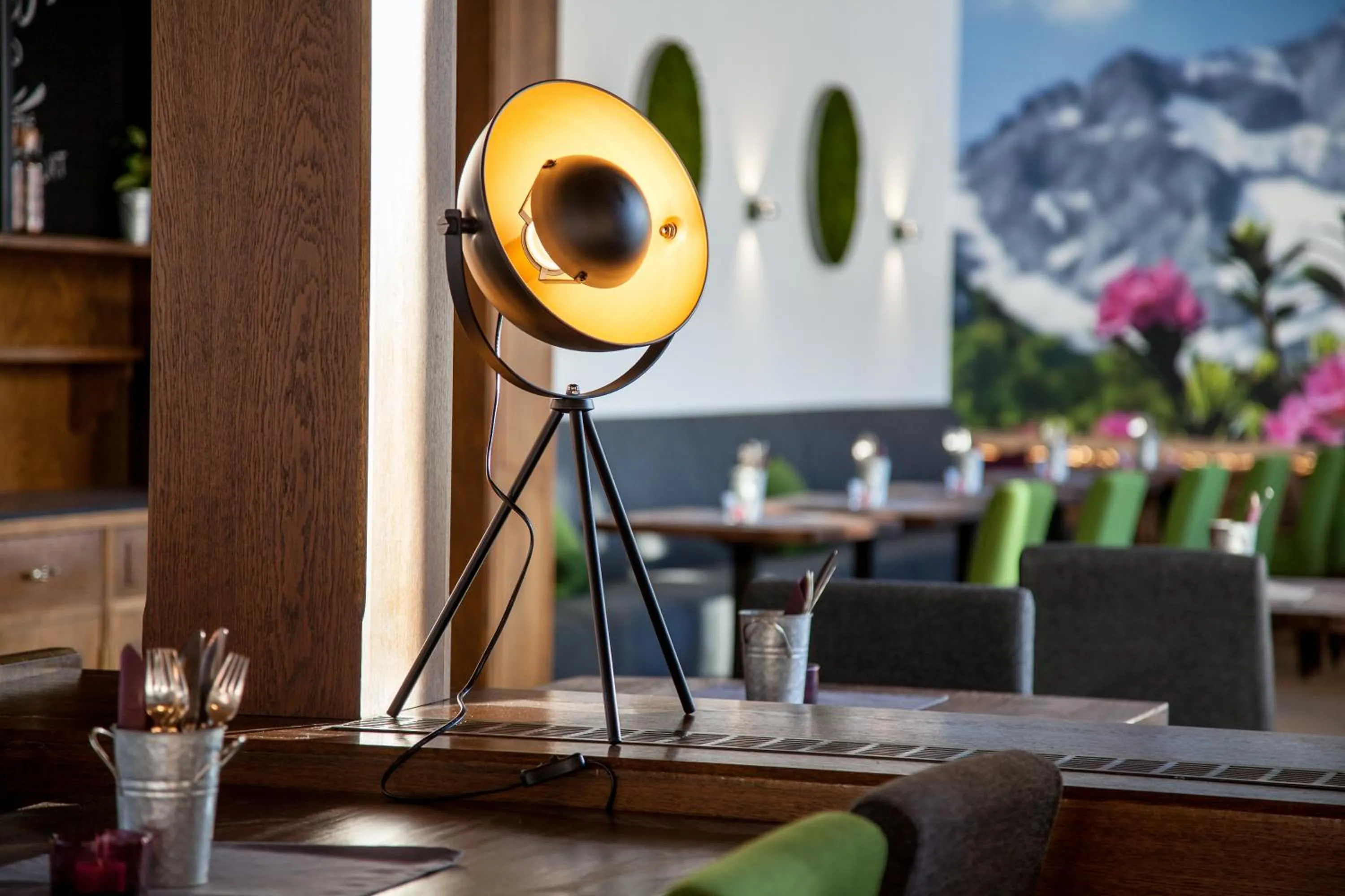 Restaurant/places to eat in Boutique Hotel Olympia B&B