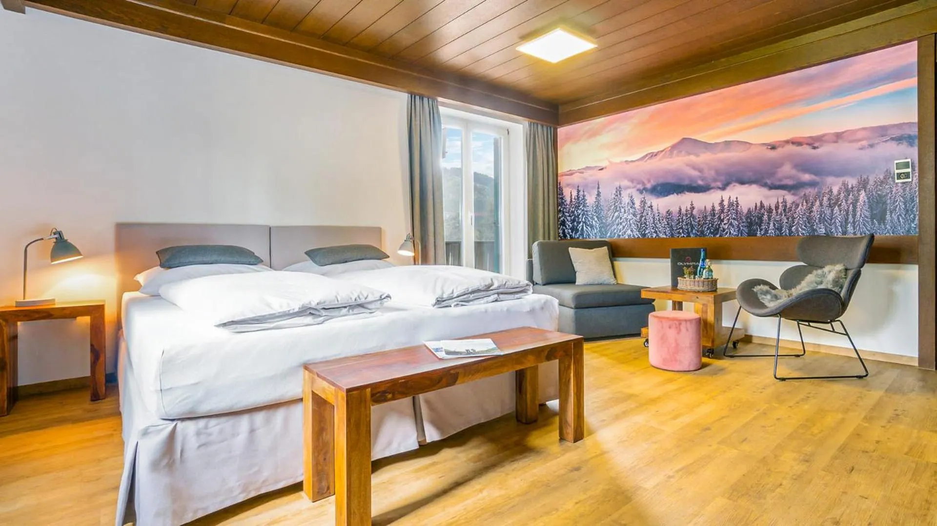 Photo of the whole room, Bed in Boutique Hotel Olympia B&B