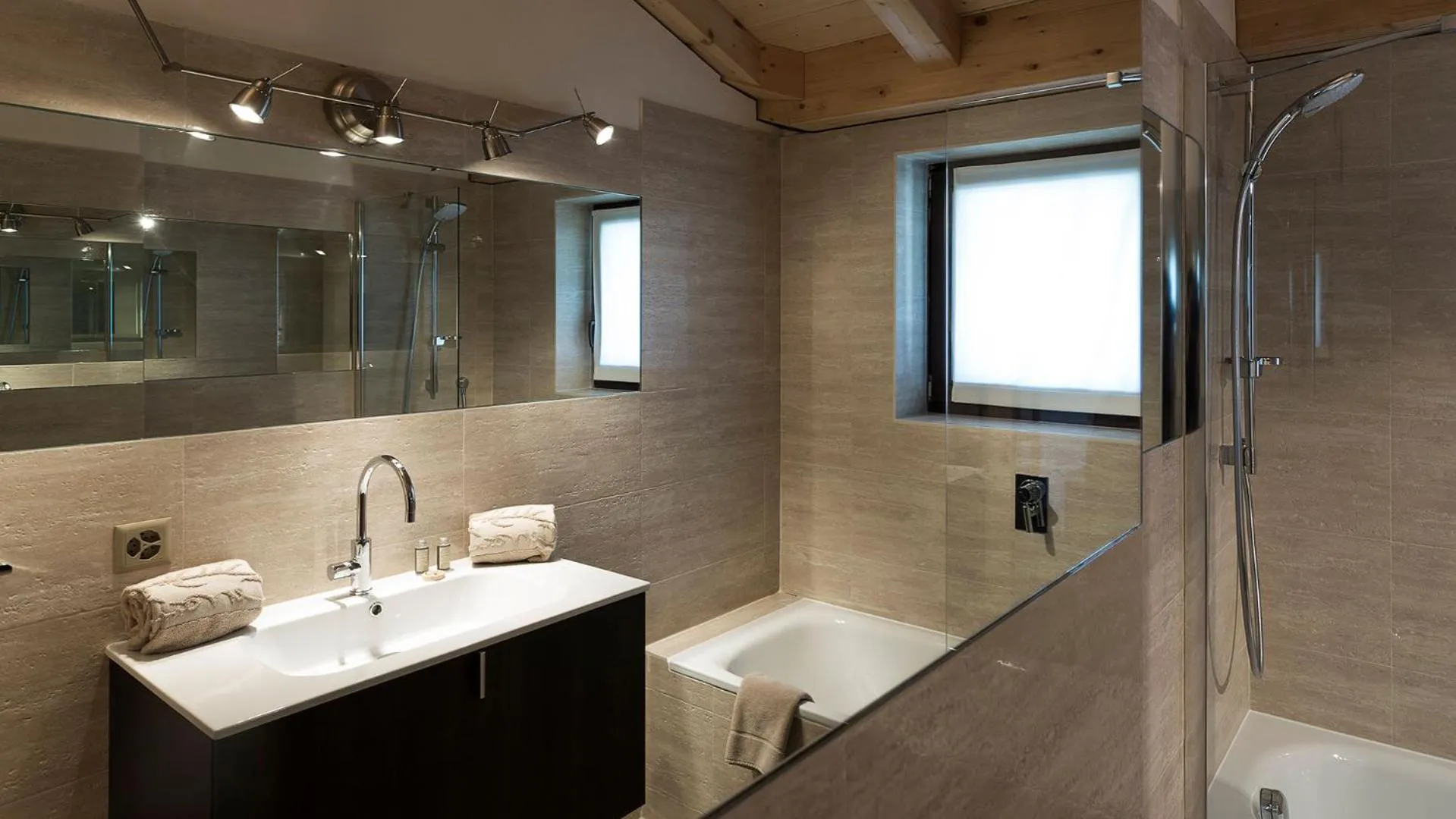 Bathroom in Hotel Cervo