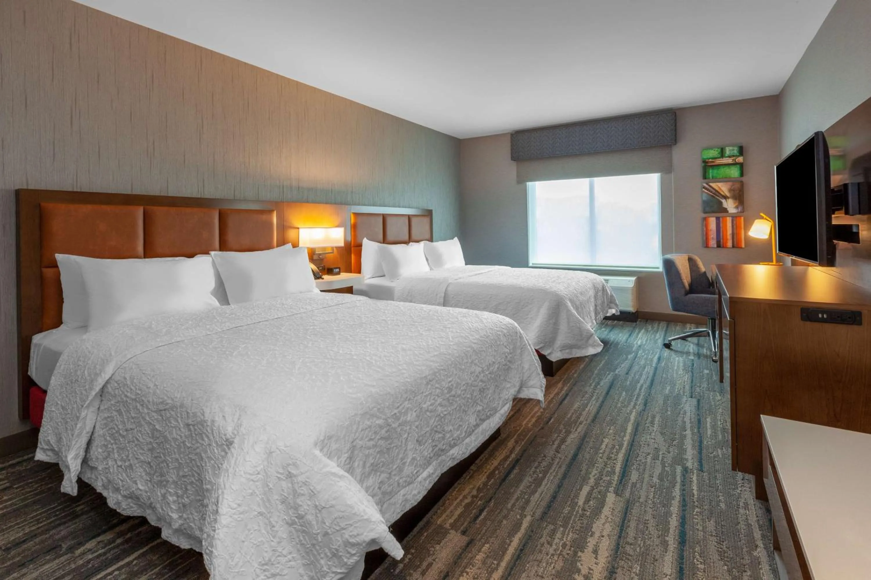 Bedroom, Bed in Hampton Inn & Suites Bloomfield Hills Detroit