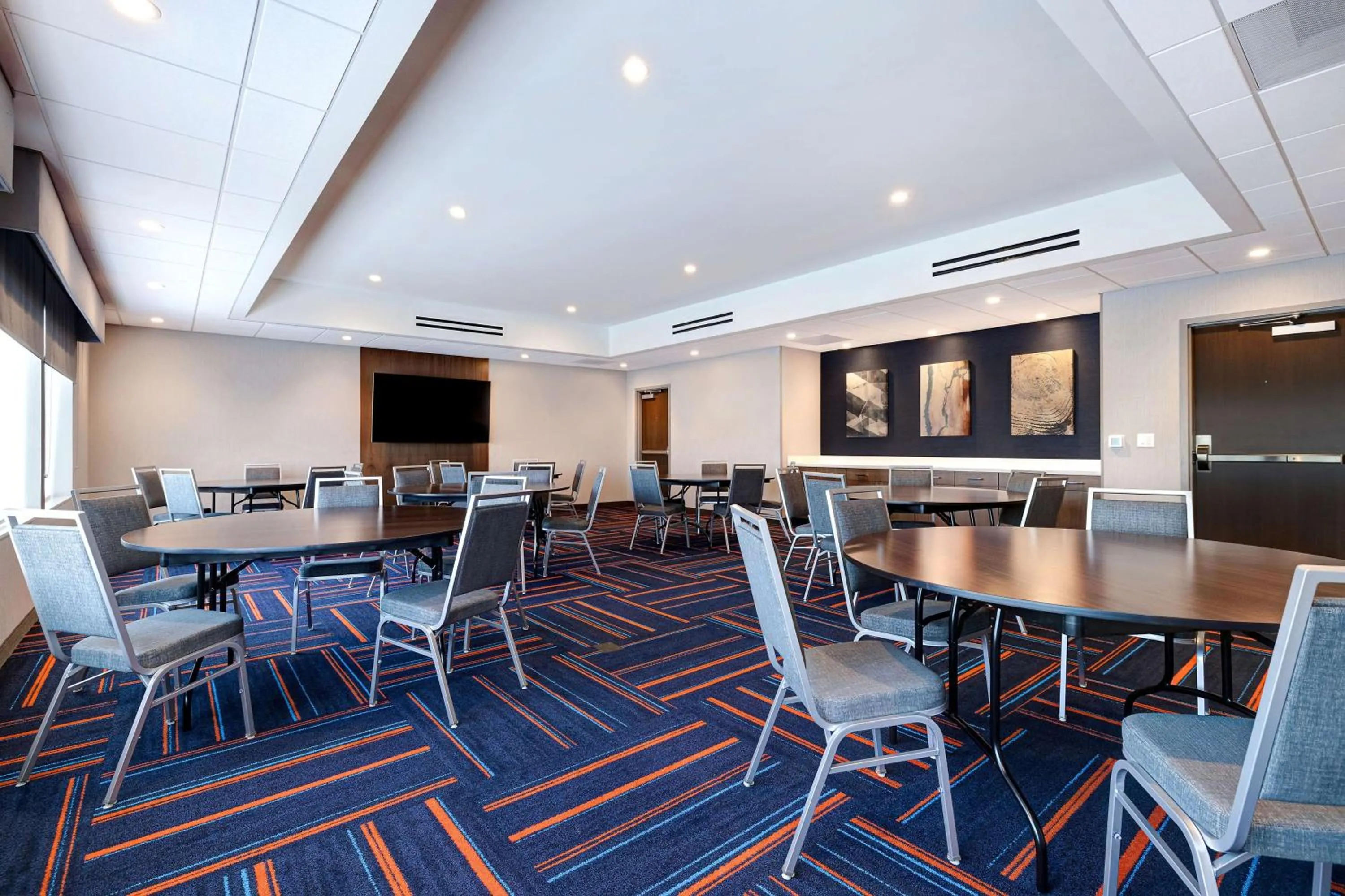 Meeting/conference room in Hampton Inn Crown Point, In
