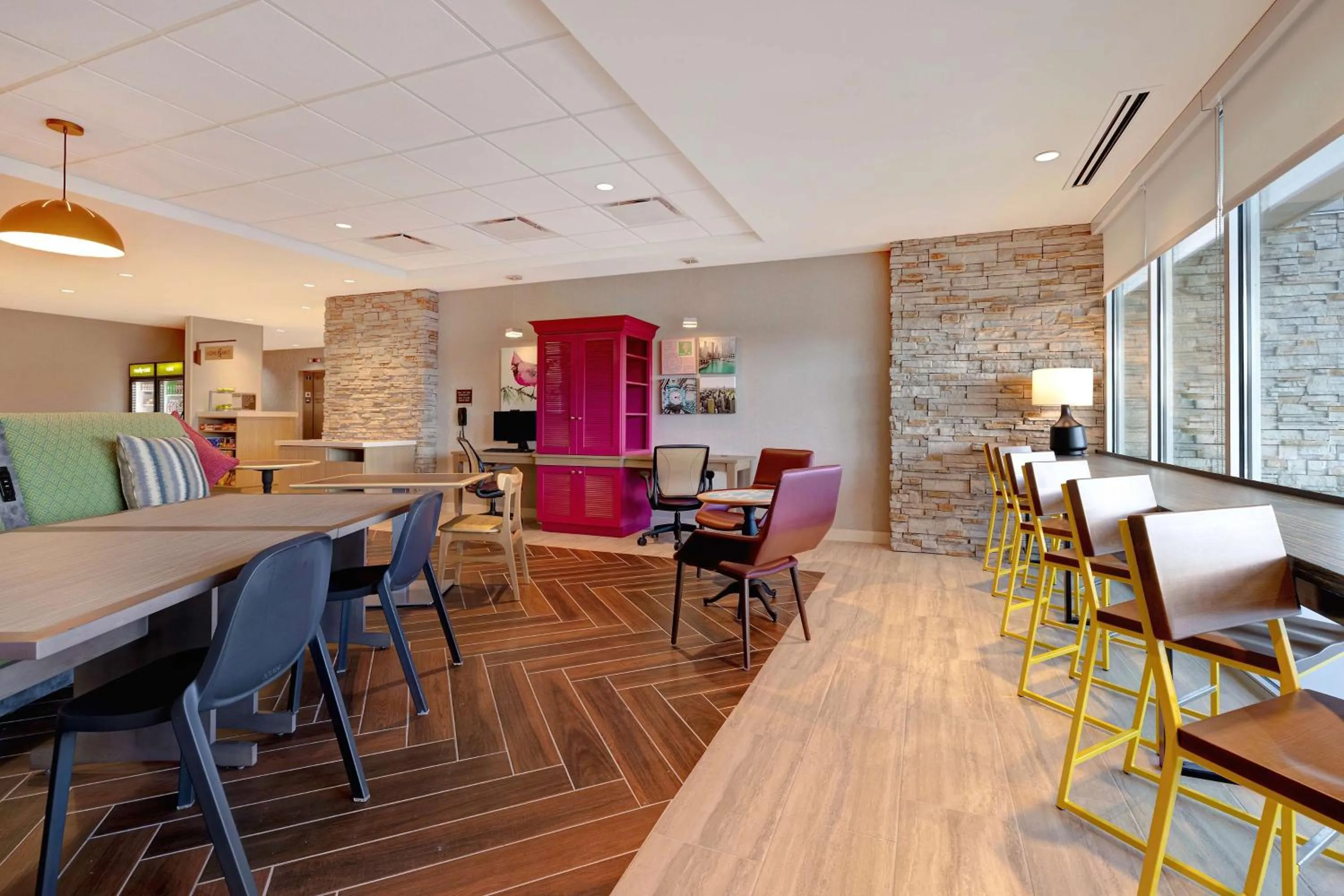 Lobby or reception in Home2 Suites By Hilton Lincolnshire Chicago