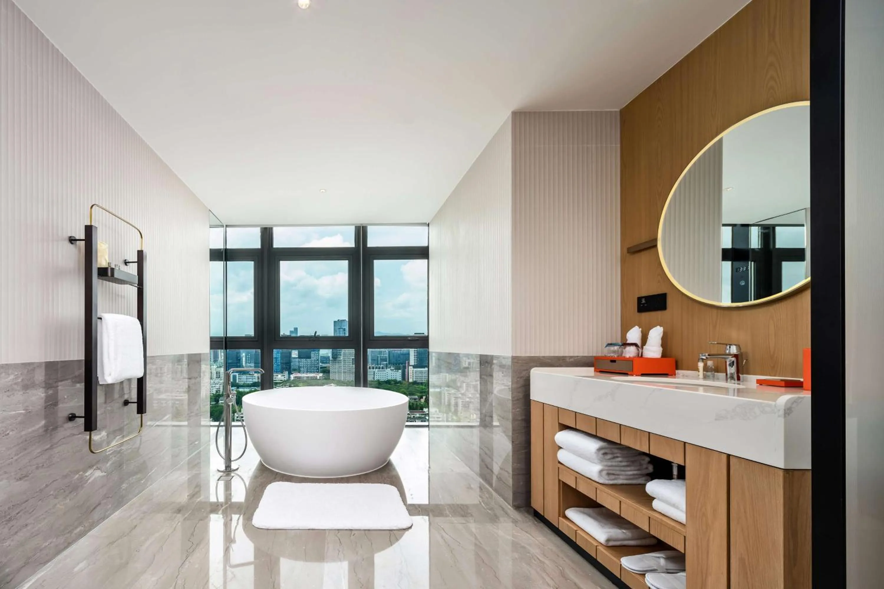 Bathroom in The Mercury Garden Shenzhen Nanshan, A Tribute Portfolio Hotel