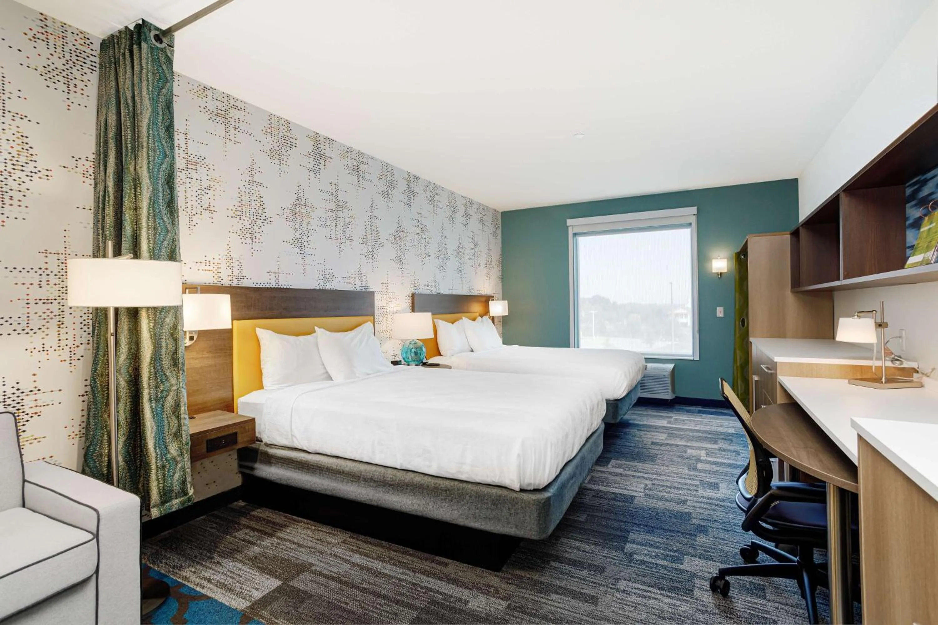 Bedroom, Bed in Home2 Suites By Hilton Johnson City, Tn