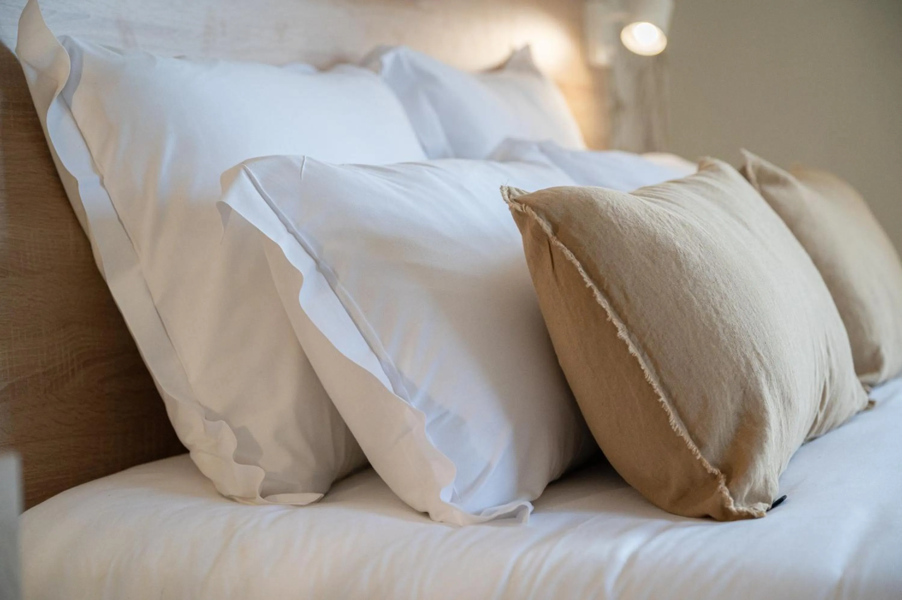 Bed in Hôtel La Ménado