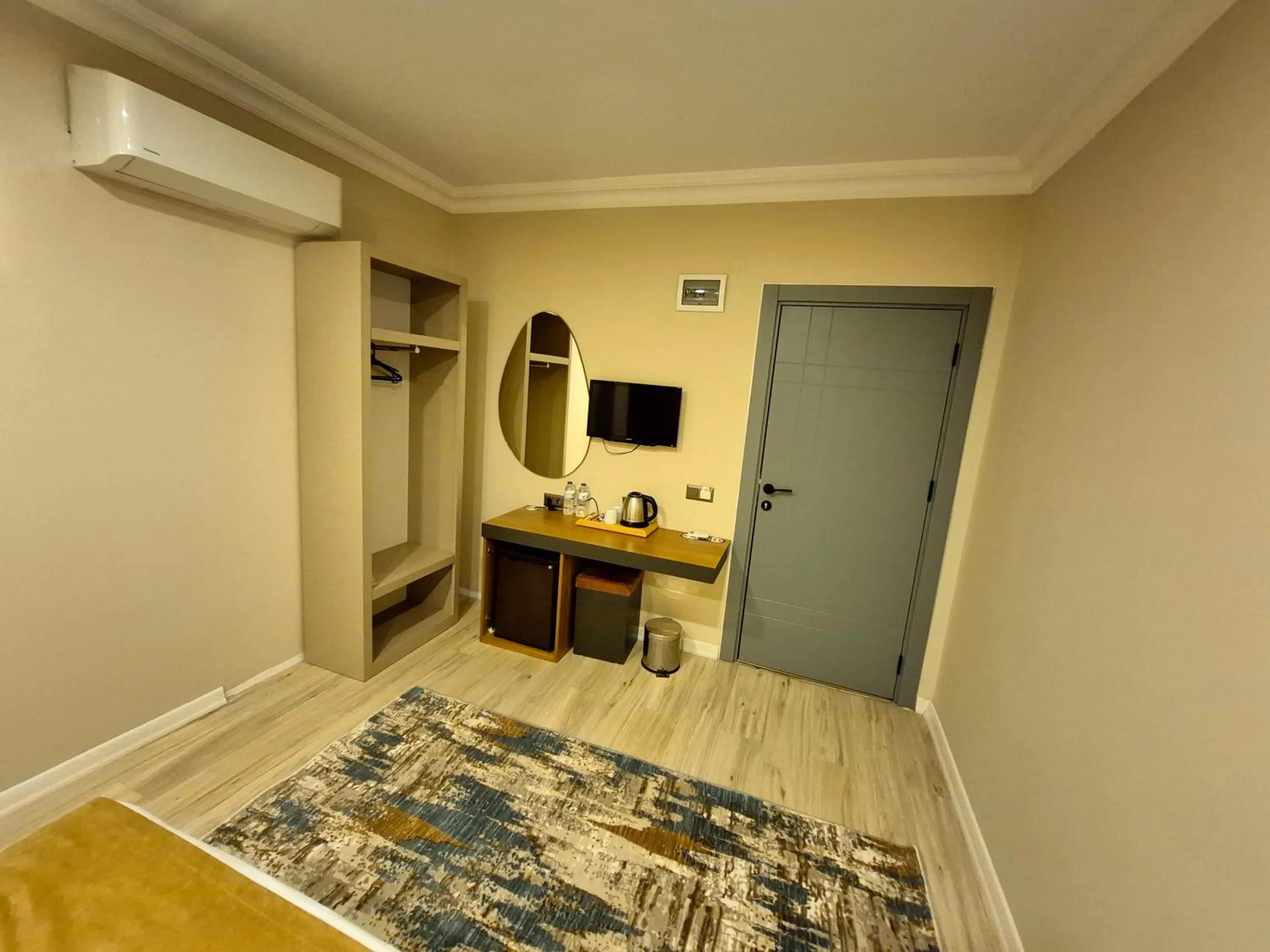 Photo of the whole room, Bed in Toprak Apart Otel