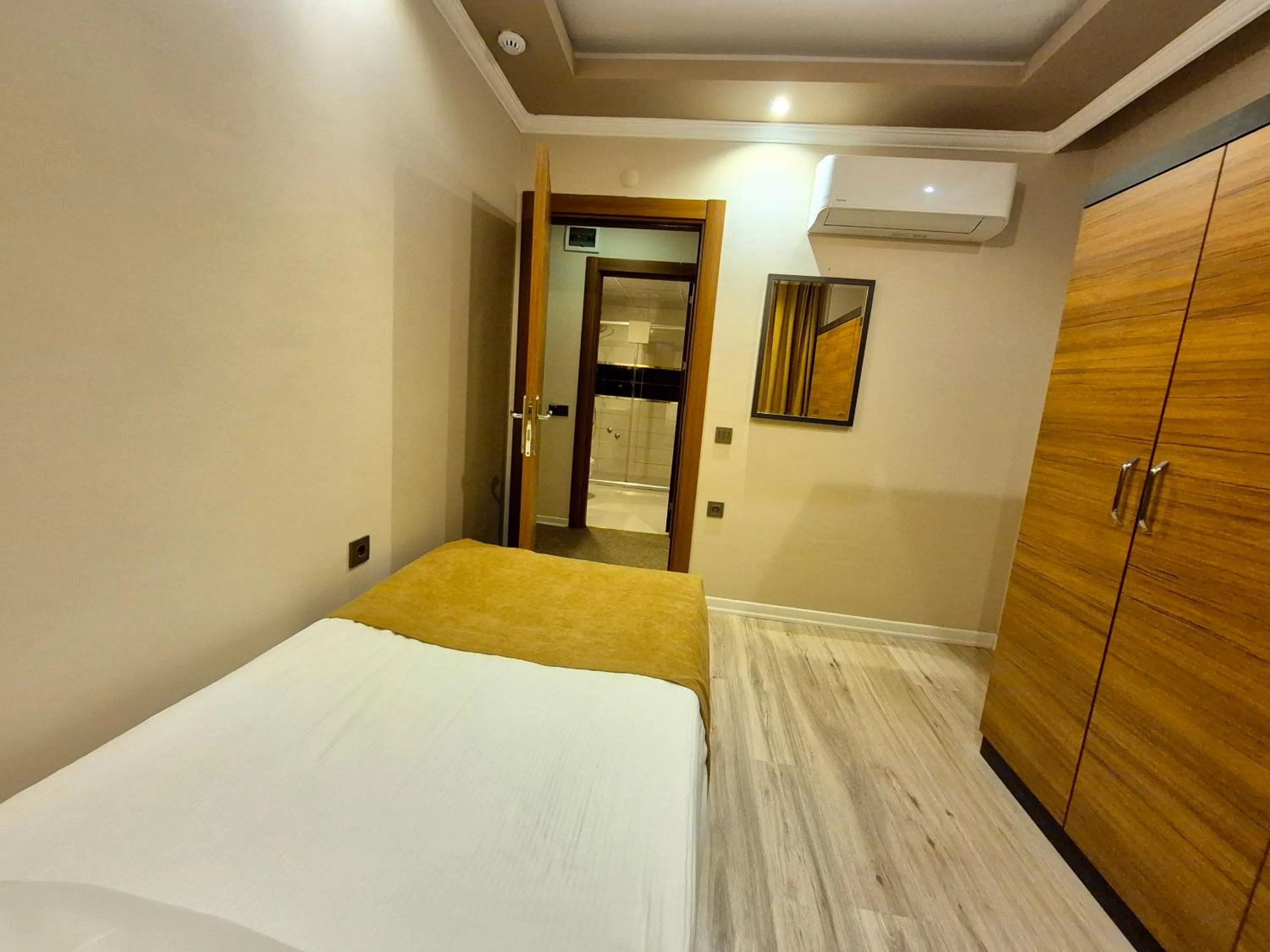 Bedroom, Bed in Toprak Apart Otel