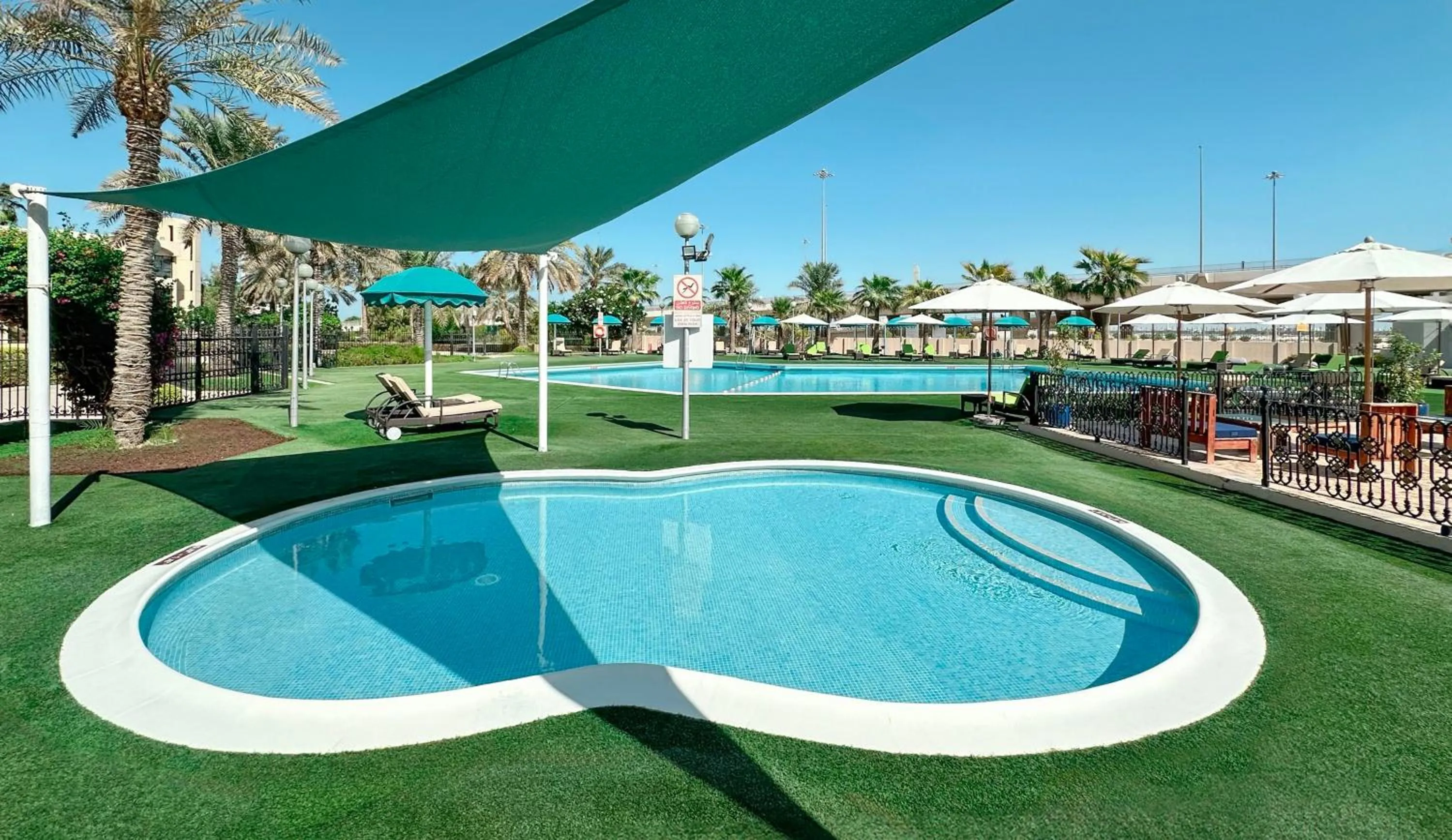 Fitness centre/facilities in Crowne Plaza Bahrain by IHG