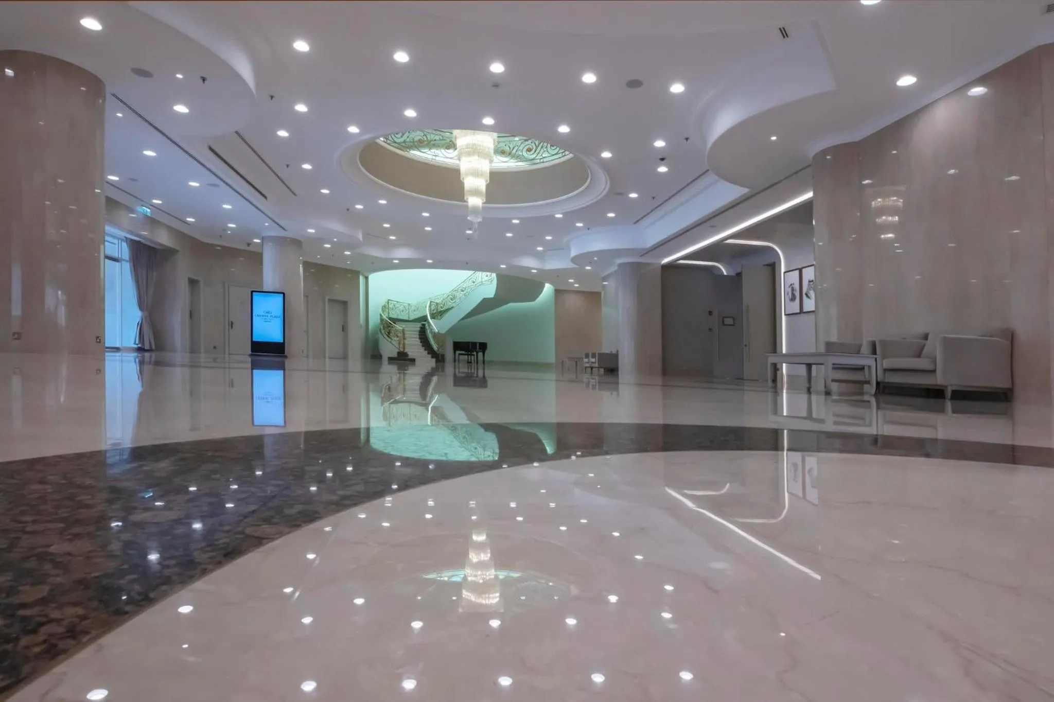 Restaurant/places to eat in Crowne Plaza Bahrain by IHG