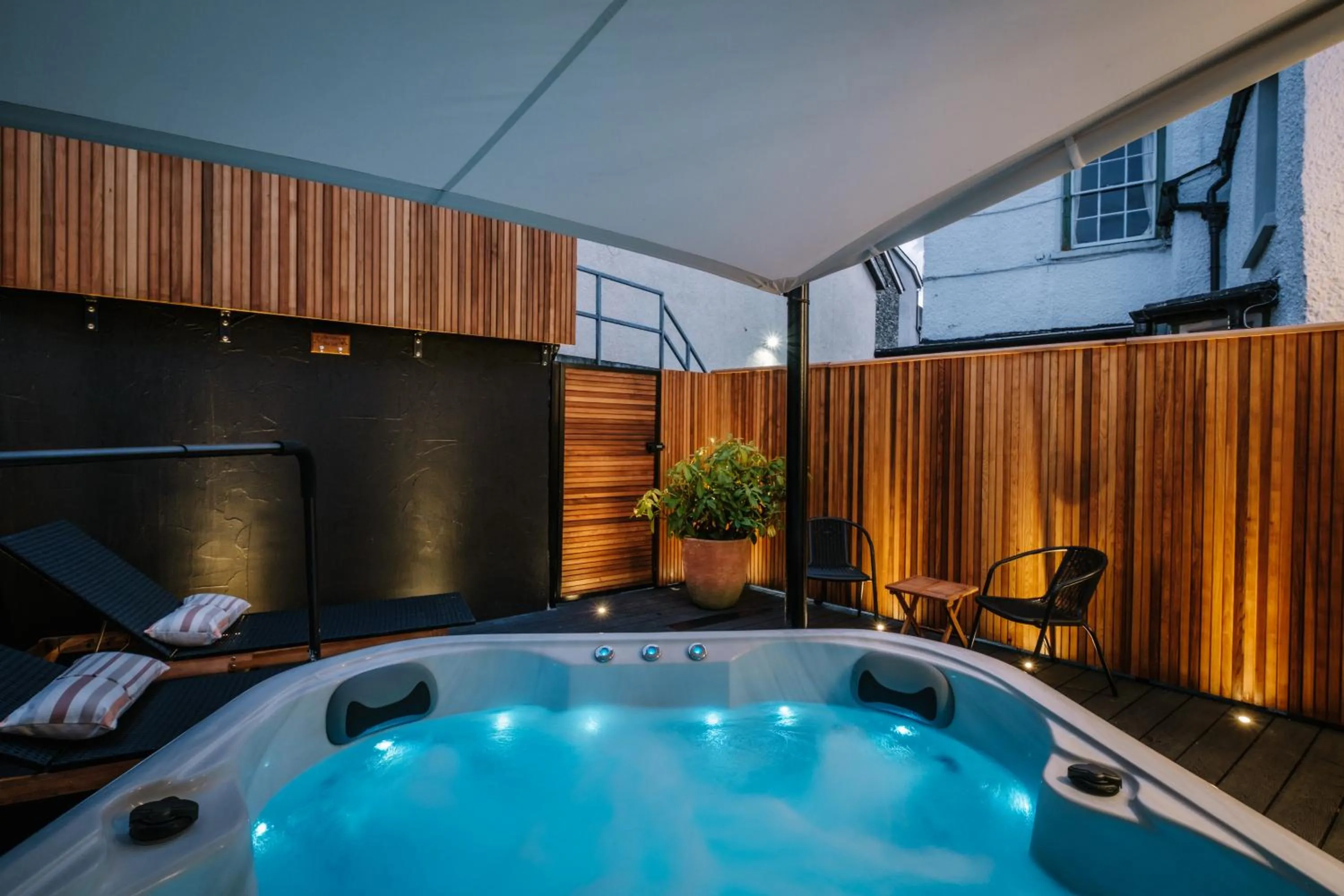 Hot Tub in The Den - The White House Windermere