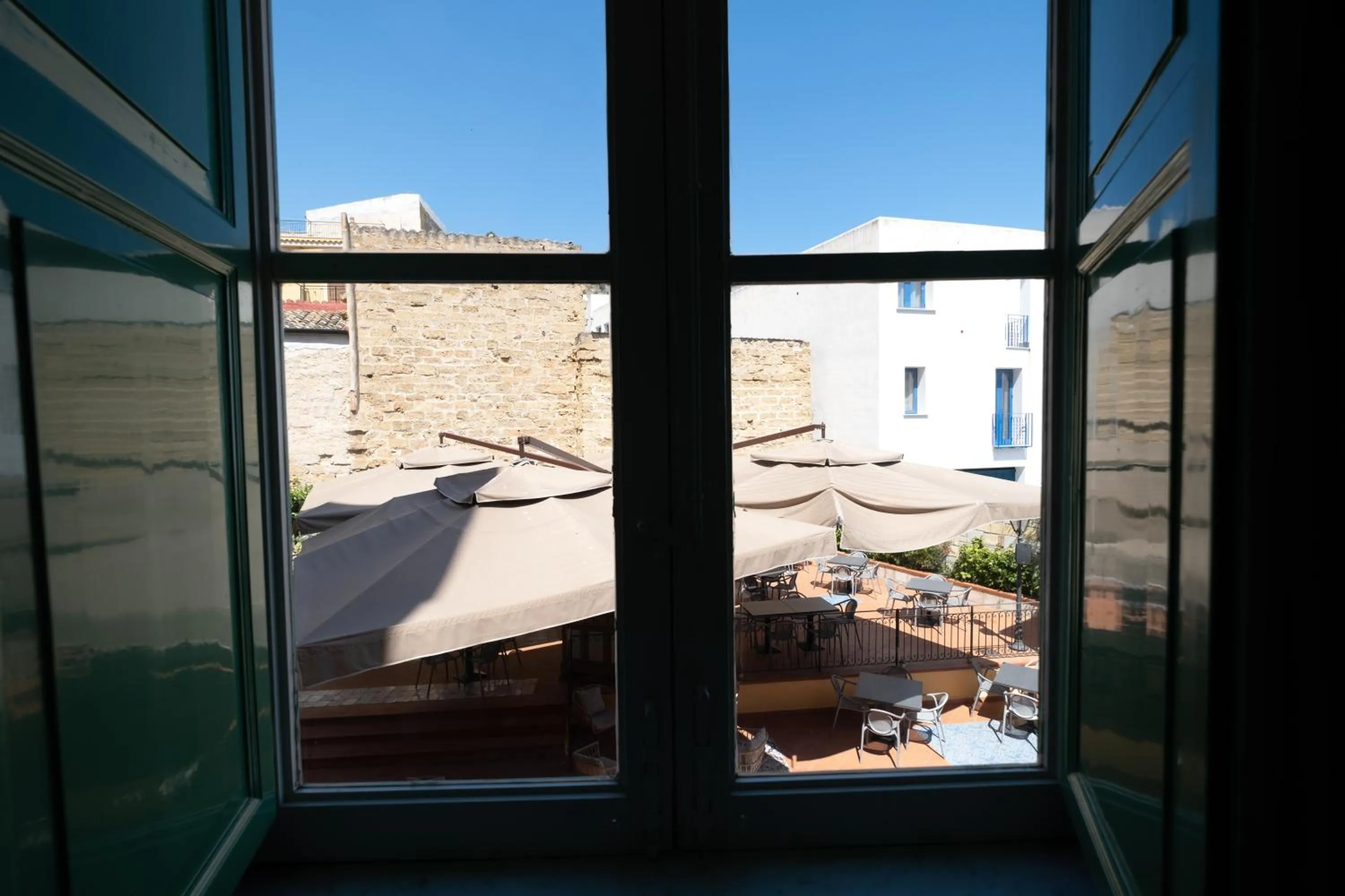 Garden view in Hotel Borgo di Ciàula